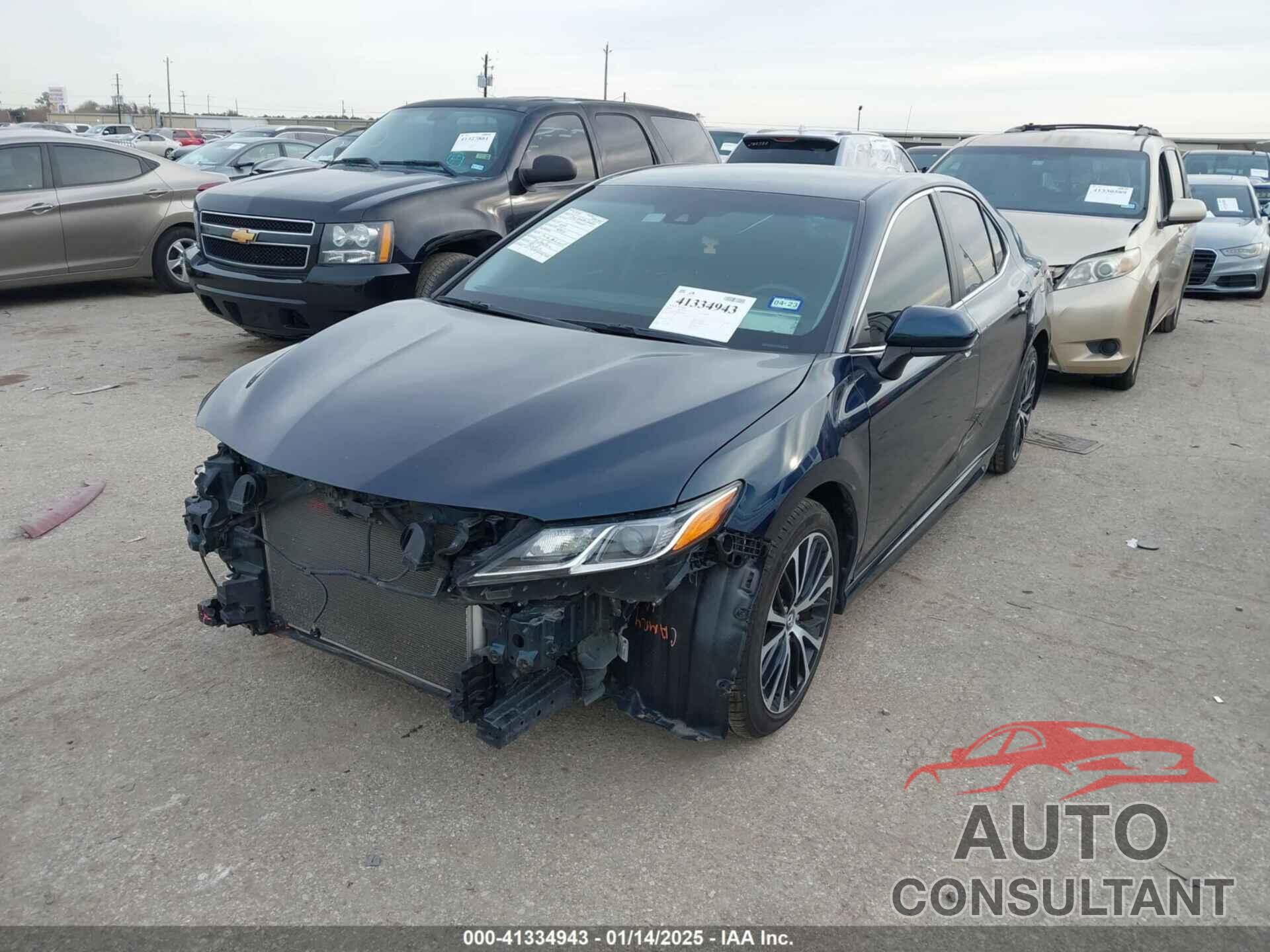 TOYOTA CAMRY 2018 - 4T1B11HK0JU598954