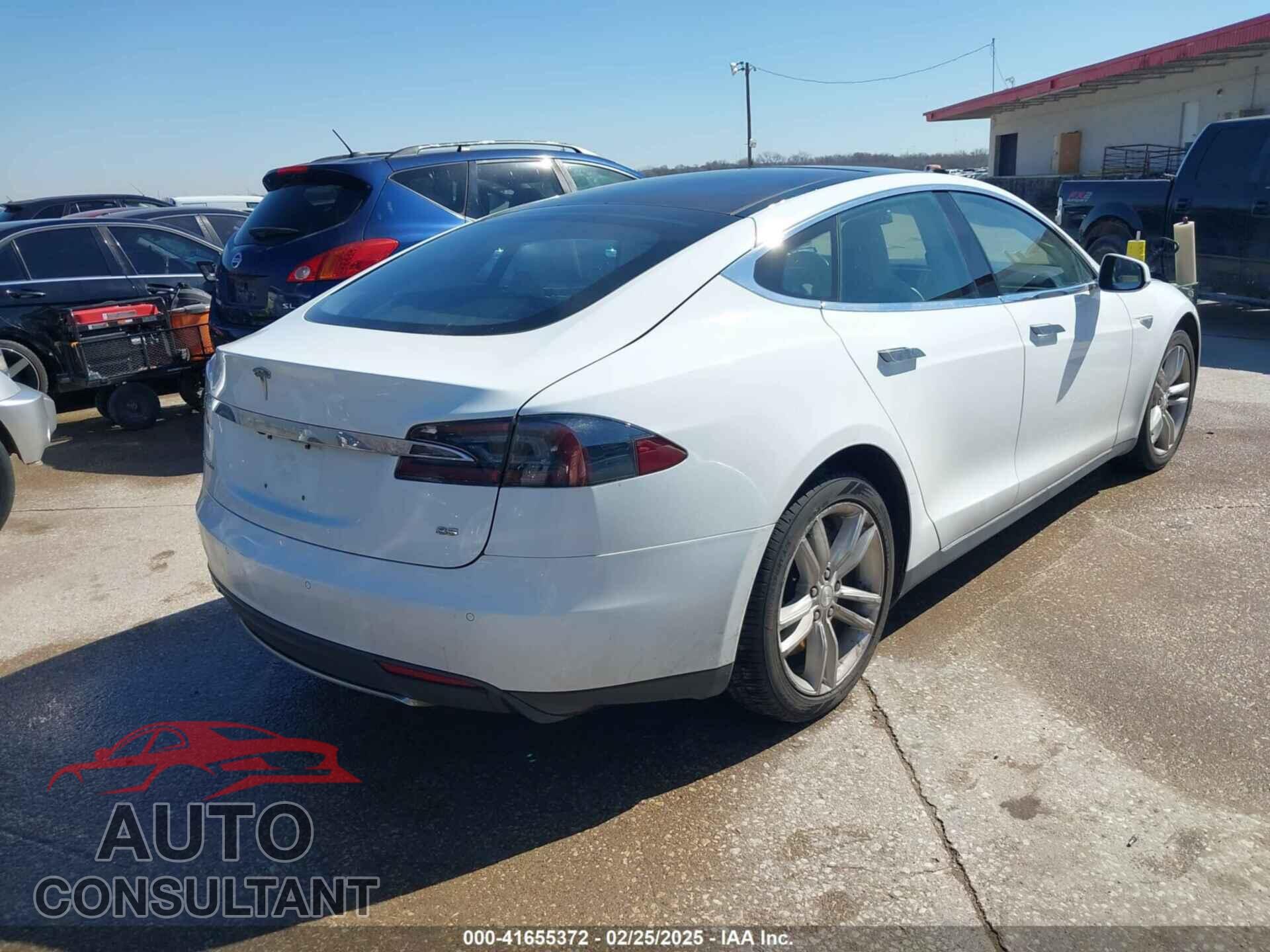 TESLA MODEL S 2013 - 5YJSA1CN2DFP28624