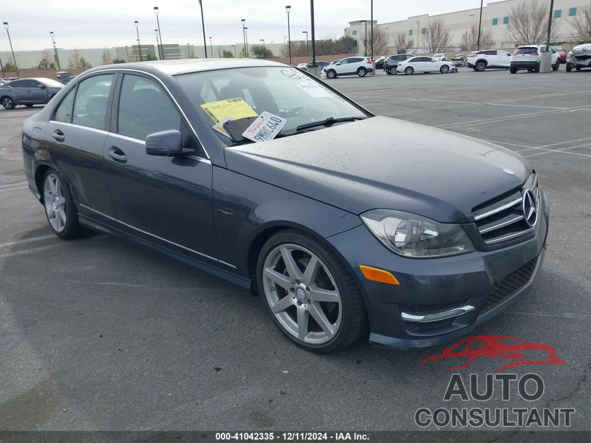 MERCEDES-BENZ C 250 2013 - WDDGF4HB6DR271713