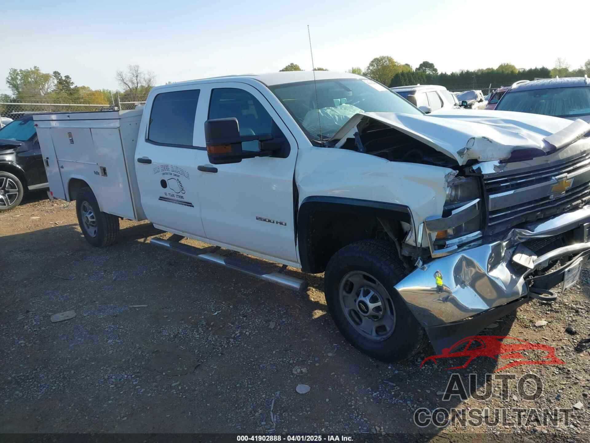CHEVROLET SILVERADO 2500HD 2015 - 1GB1CUEG8FF651993