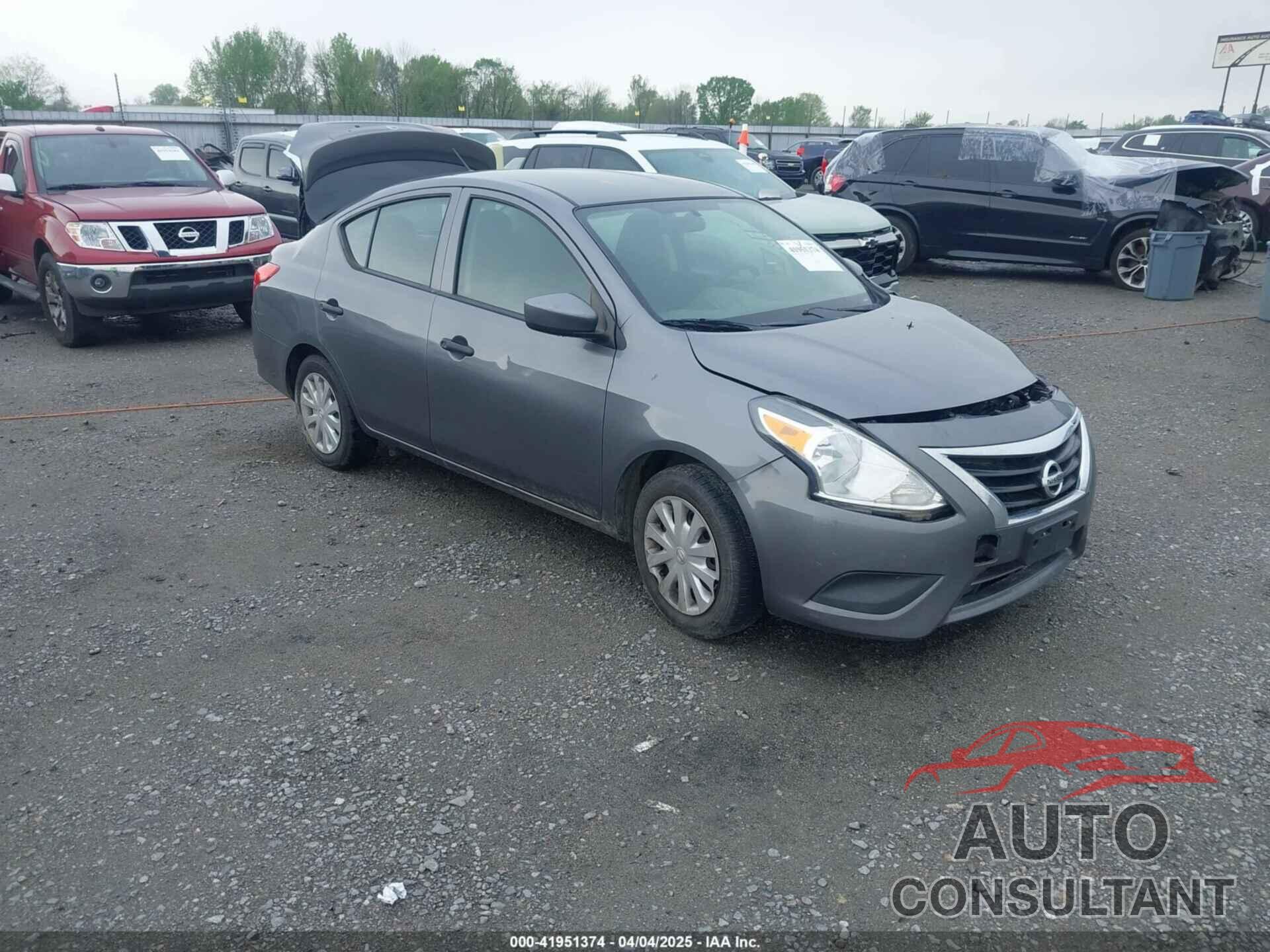 NISSAN VERSA 2019 - 3N1CN7AP6KL800104