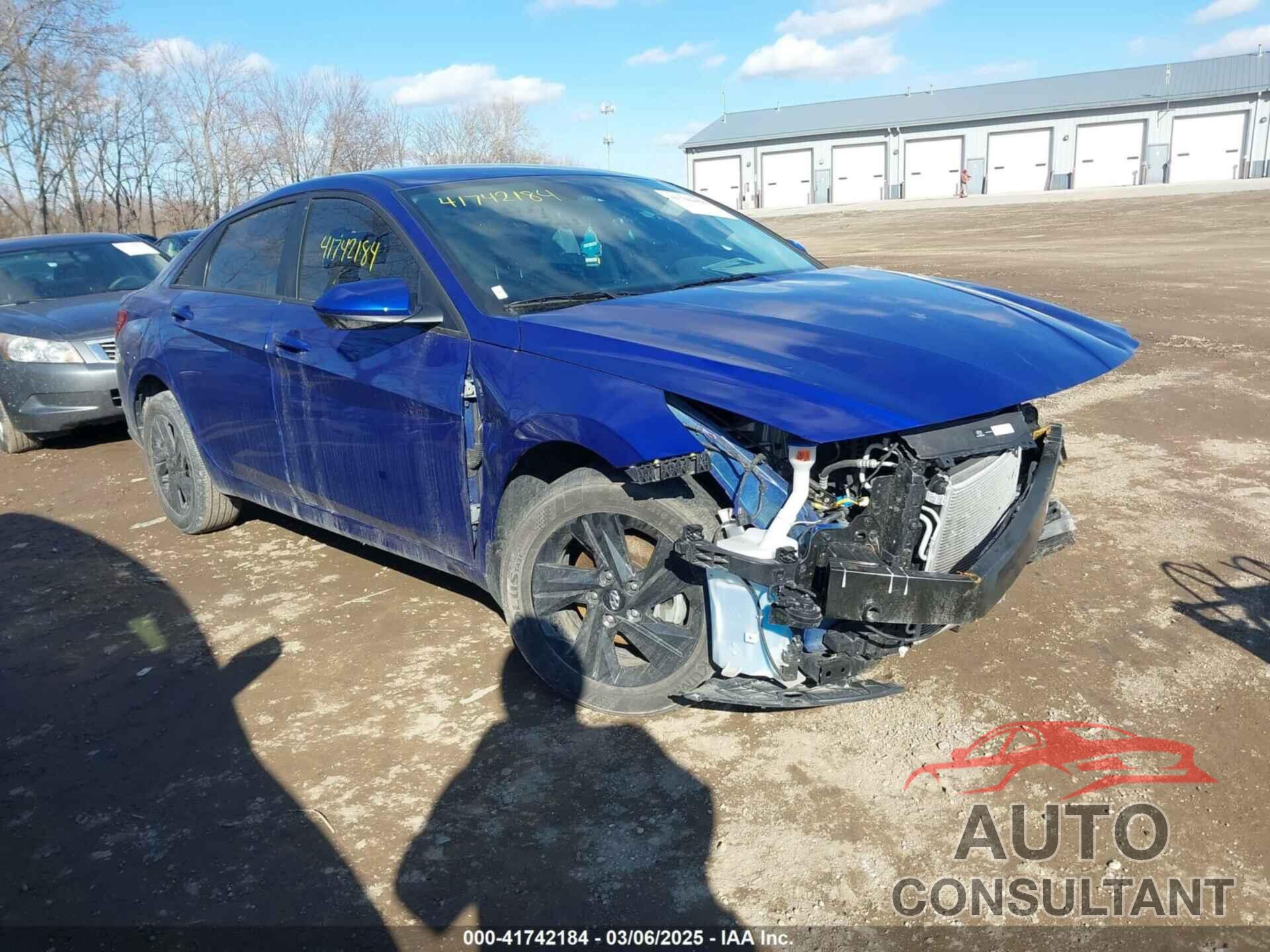 HYUNDAI ELANTRA 2023 - KMHLM4AG3PU593422
