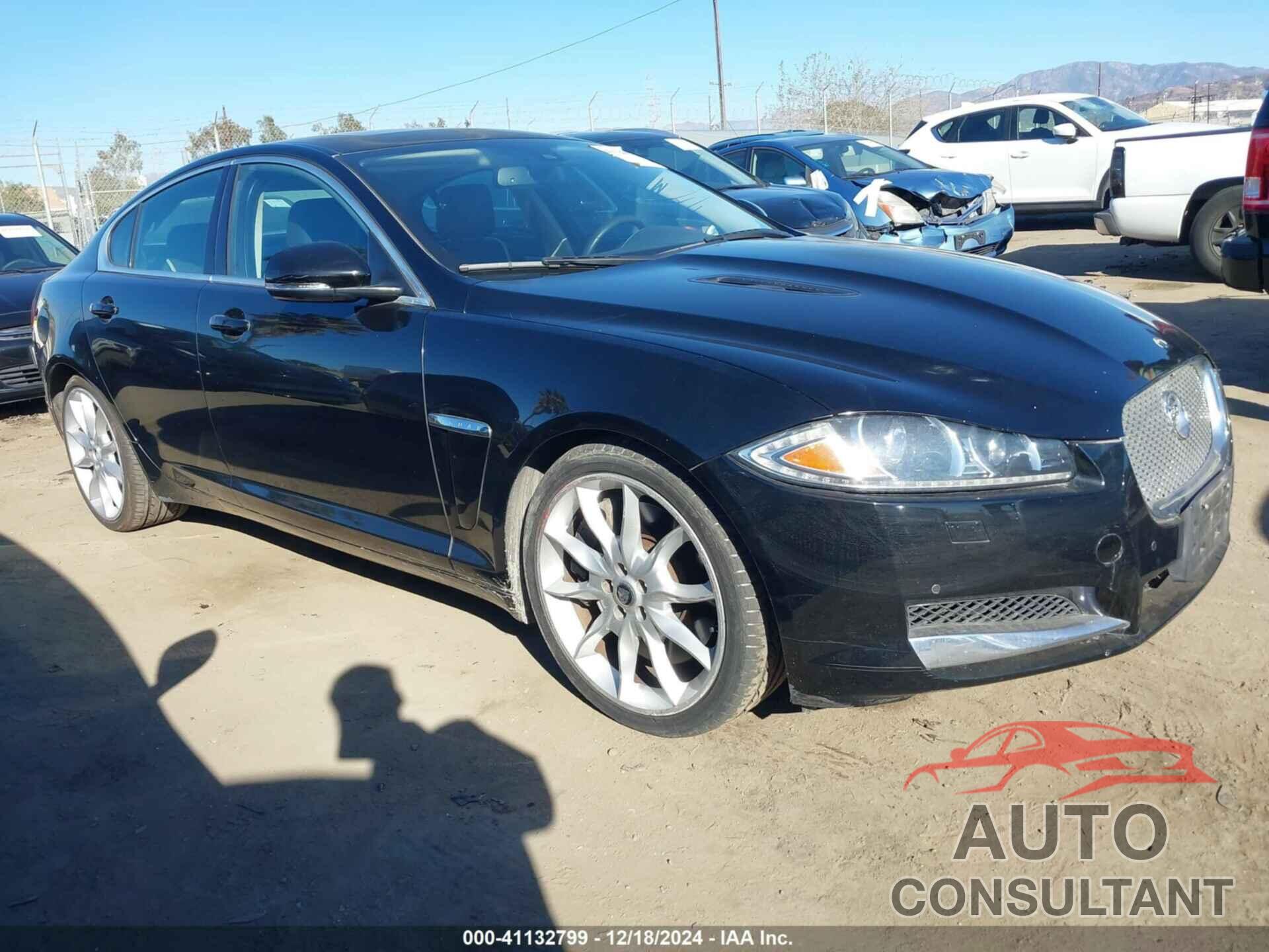 JAGUAR XF 2012 - SAJWA0HE8CMS54125