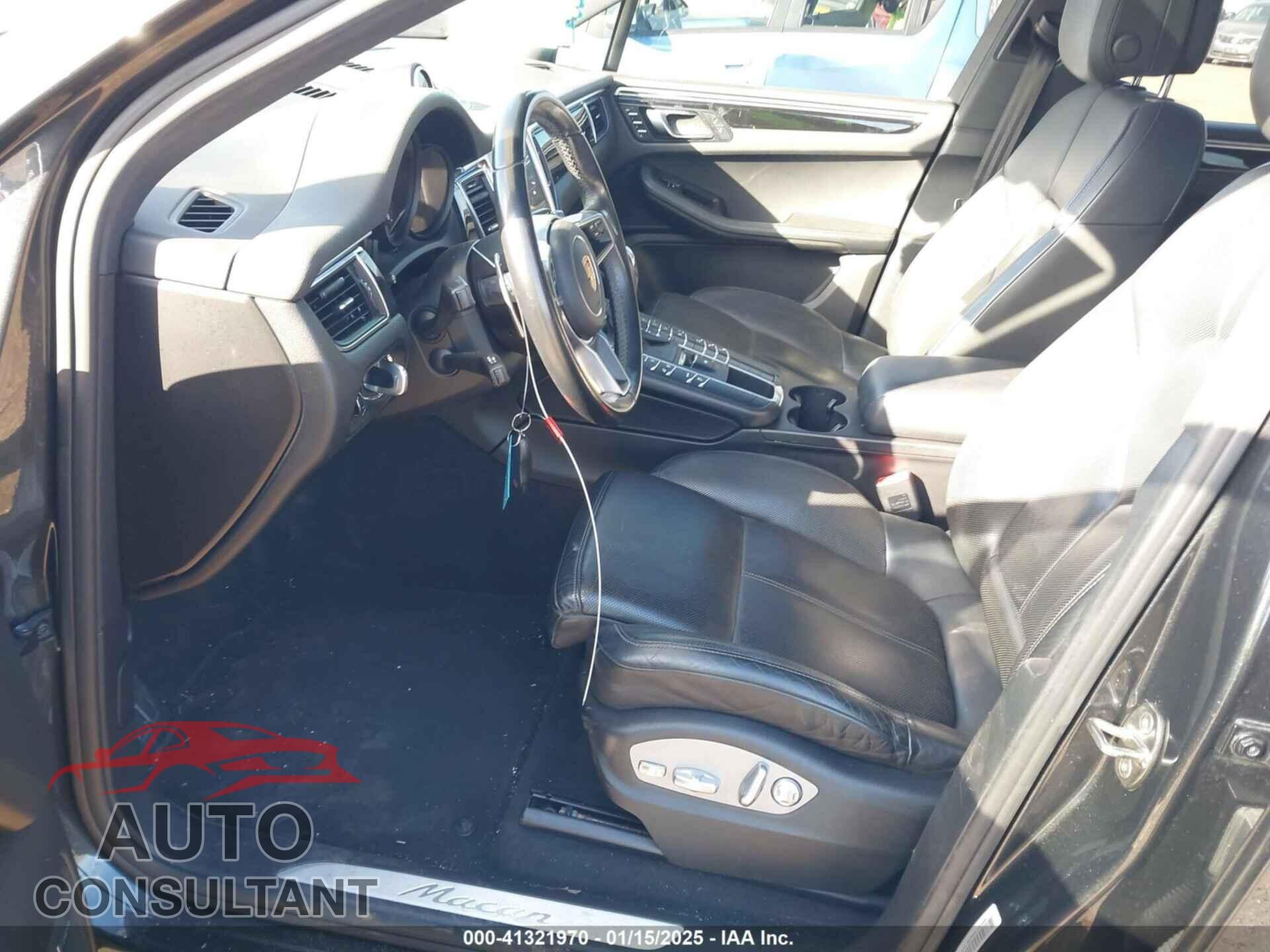 PORSCHE MACAN 2017 - WP1AA2A58HLB00394