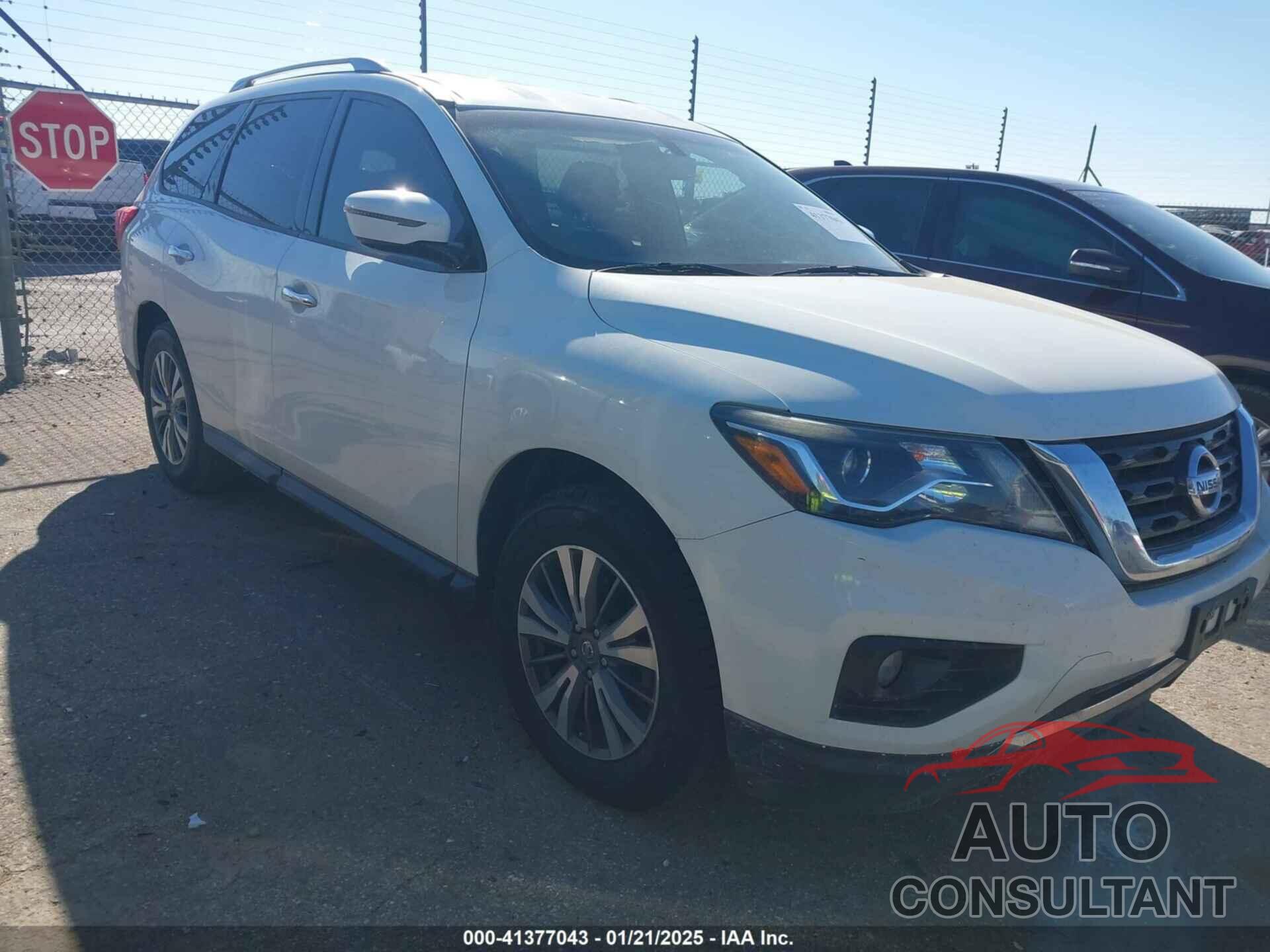 NISSAN PATHFINDER 2017 - 5N1DR2MN6HC681201