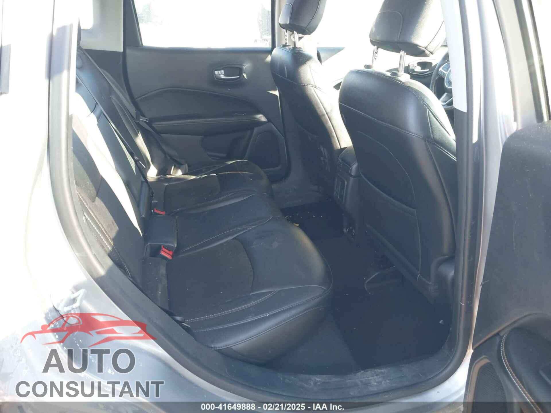 JEEP COMPASS 2018 - 3C4NJDBB2JT434143