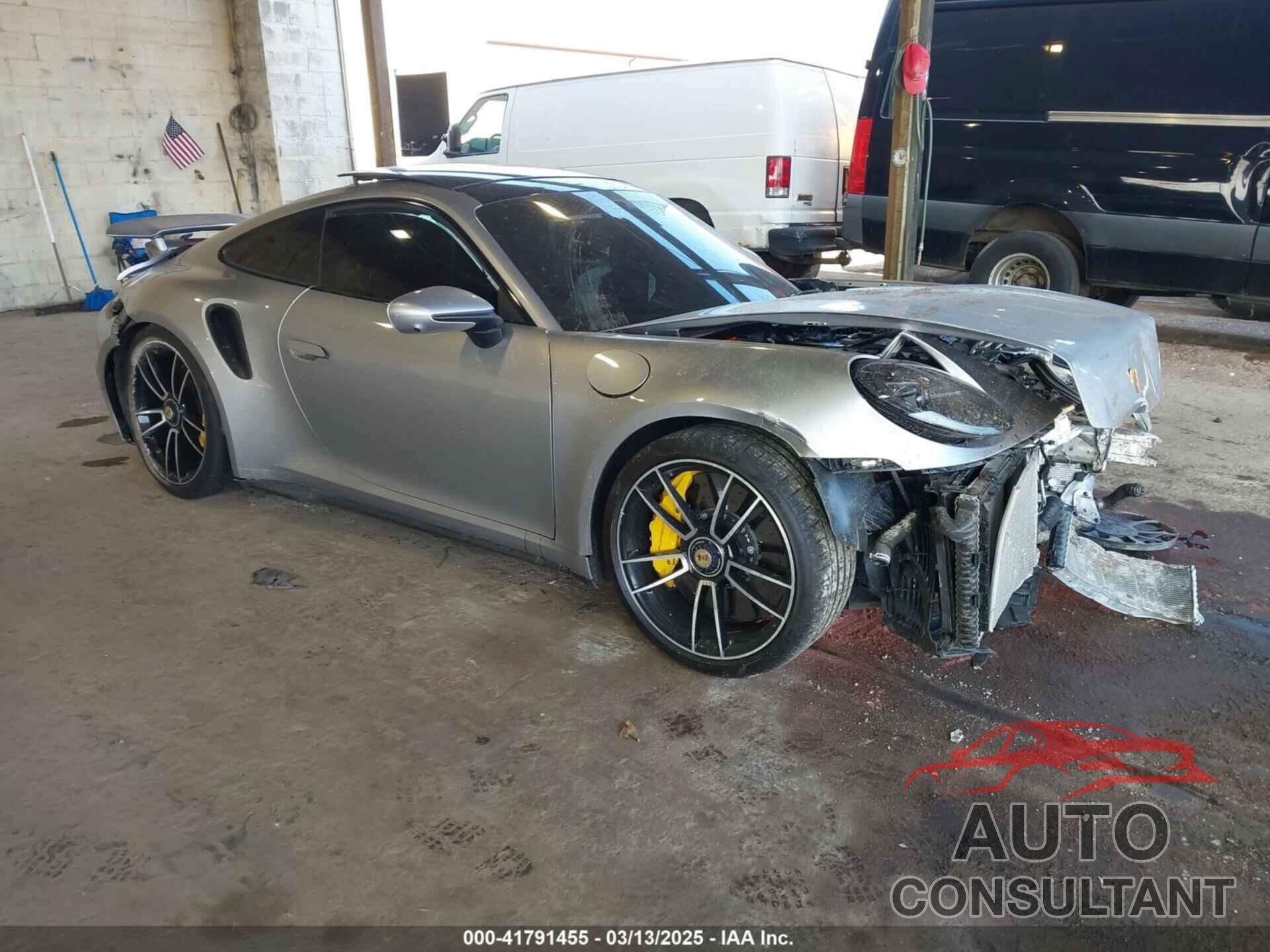 PORSCHE 911 2022 - WP0AD2A95NS255711