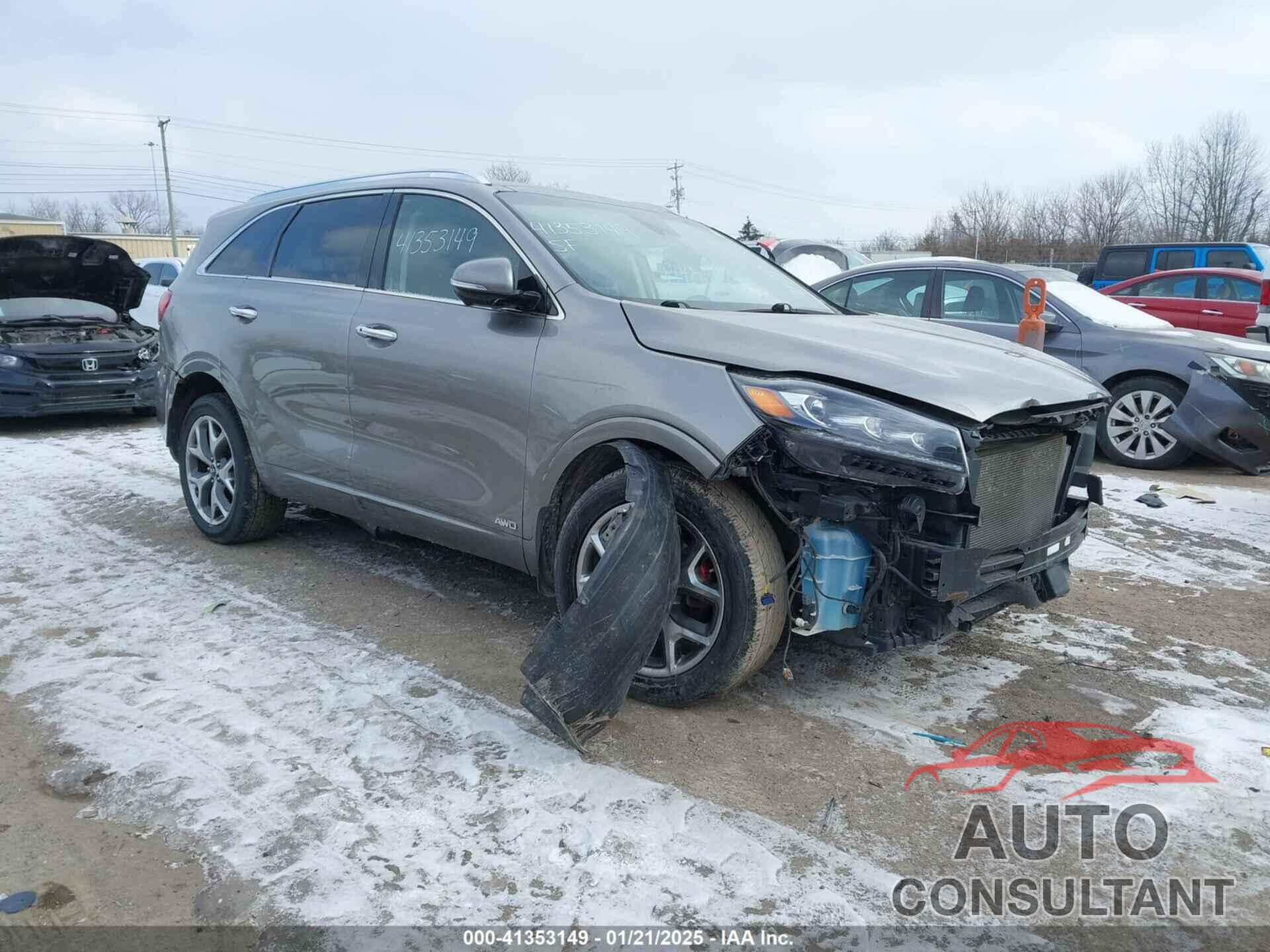 KIA SORENTO 2019 - 5XYPKDA56KG498681