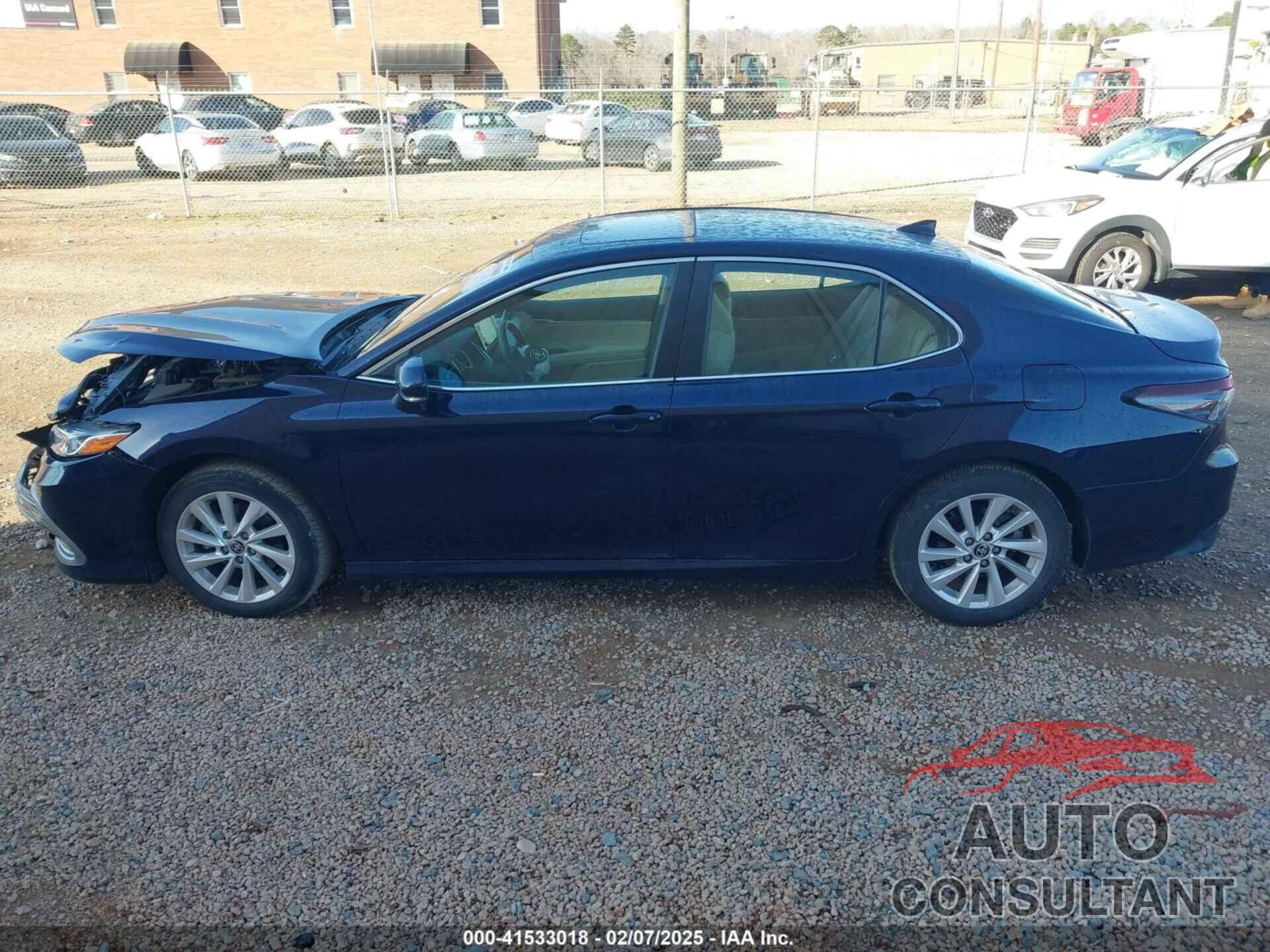 TOYOTA CAMRY 2022 - 4T1R11AK4NU058926