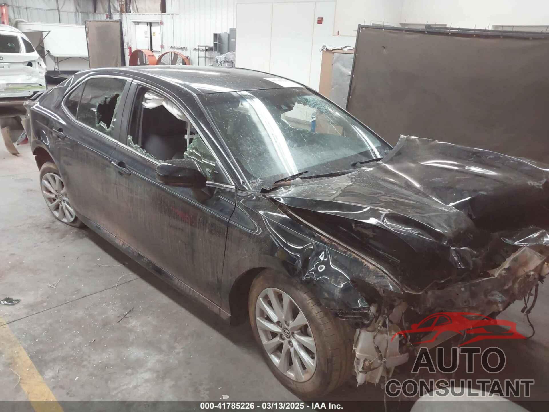 TOYOTA CAMRY 2018 - JTNB11HK2J3031246