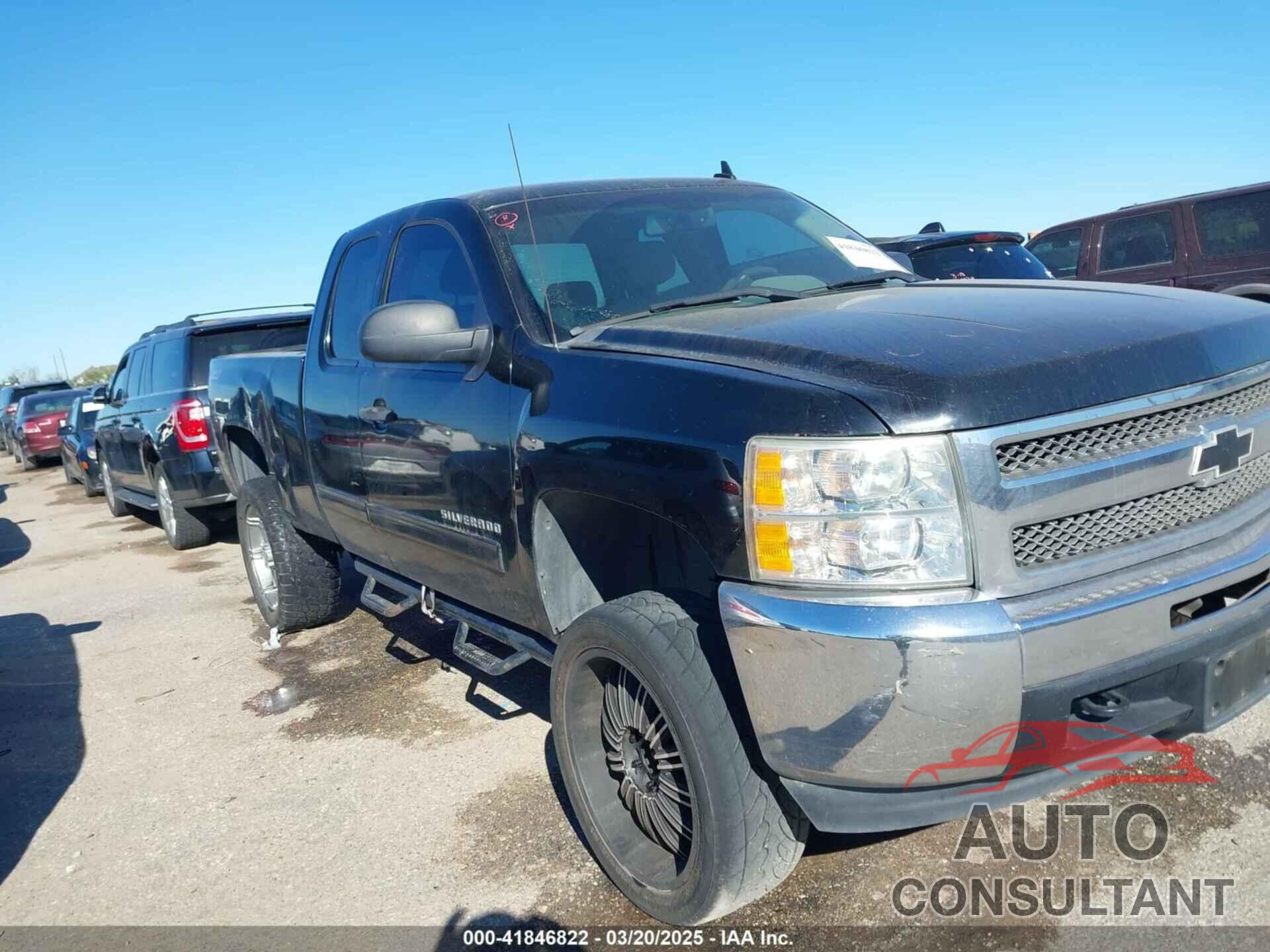 CHEVROLET SILVERADO 1500 2013 - 1GCRKSE70DZ277767