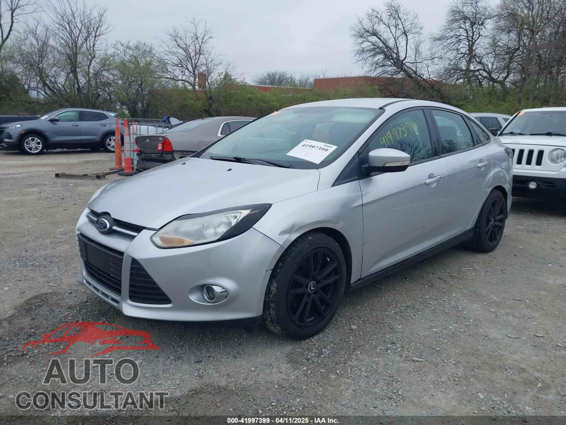 FORD FOCUS 2014 - 1FADP3F20EL142304