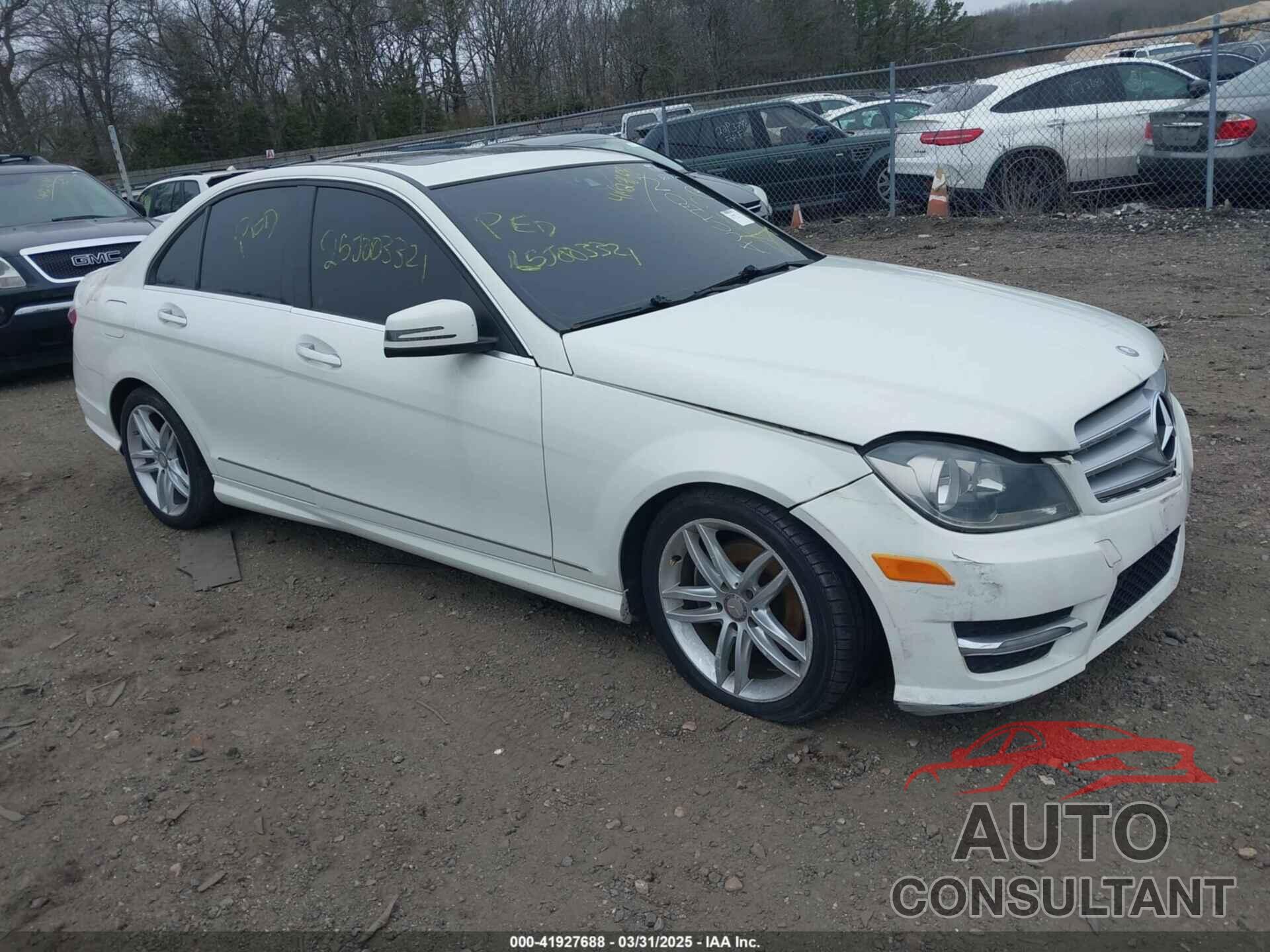 MERCEDES-BENZ C 300 2012 - WDDGF8BB2CF878126