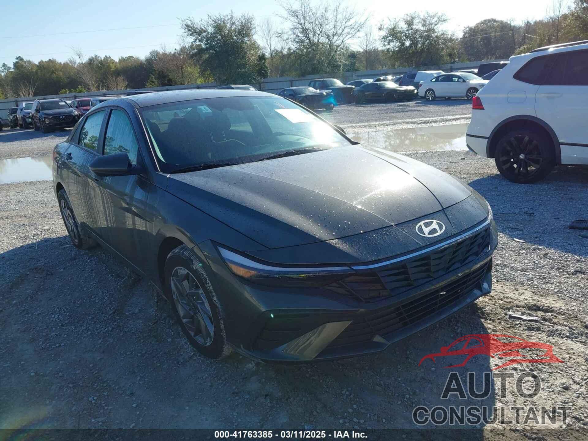 HYUNDAI ELANTRA 2024 - KMHLM4DG3RU724749