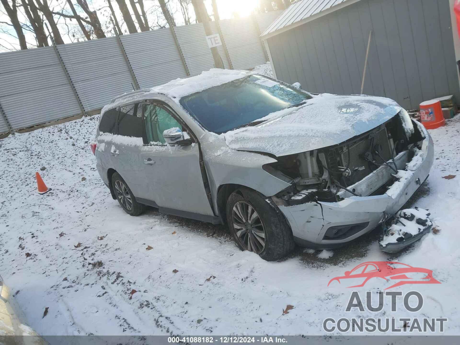 NISSAN PATHFINDER 2017 - 5N1DR2MM2HC913025