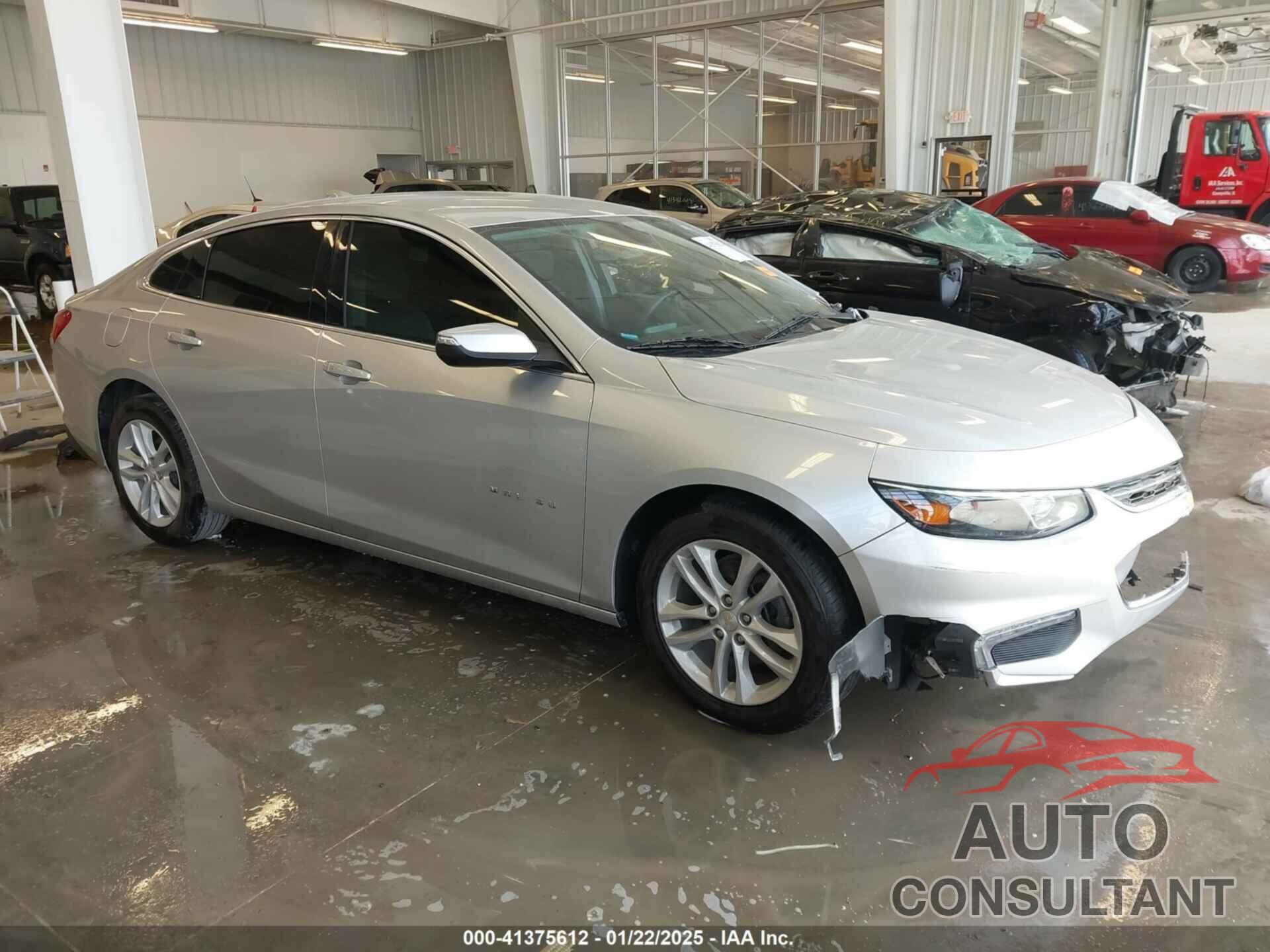 CHEVROLET MALIBU 2018 - 1G1ZD5ST9JF132794