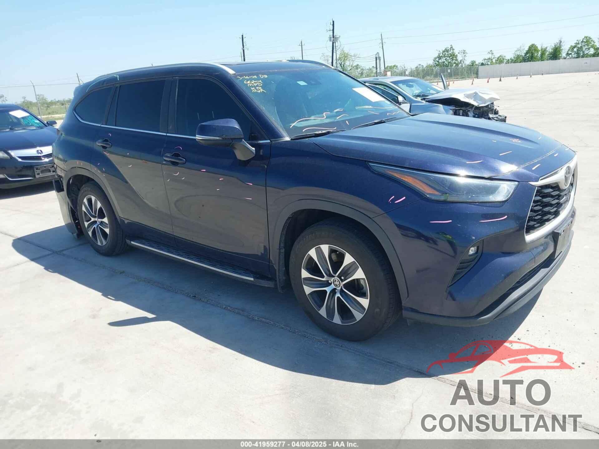 TOYOTA HIGHLANDER 2023 - 5TDKDRAH1PS040245