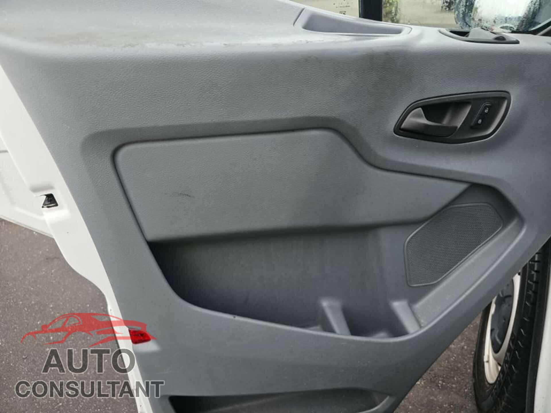 FORD TRANSIT 2017 - 1FTYE1YM6HKA82513