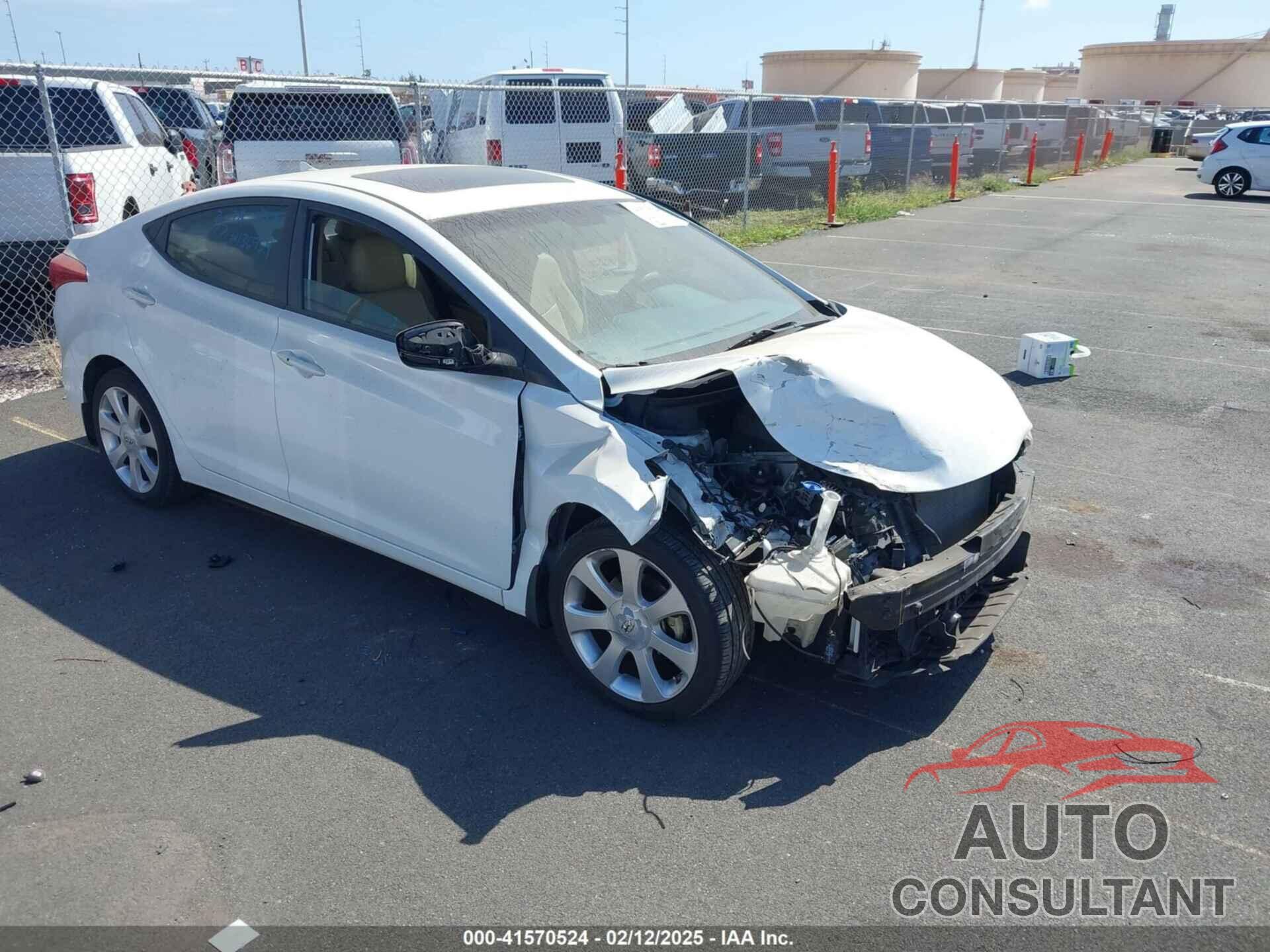 HYUNDAI ELANTRA 2013 - 5NPDH4AE4DH294023