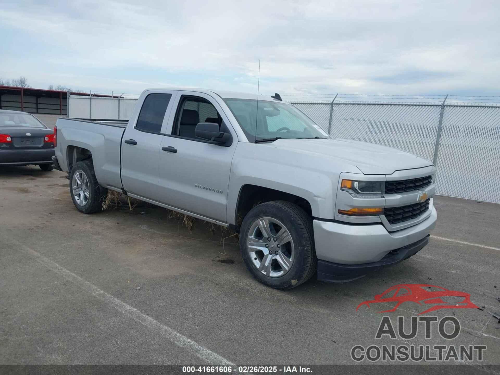 CHEVROLET SILVERADO 1500 LD 2019 - 2GCRCMEC0K1211327