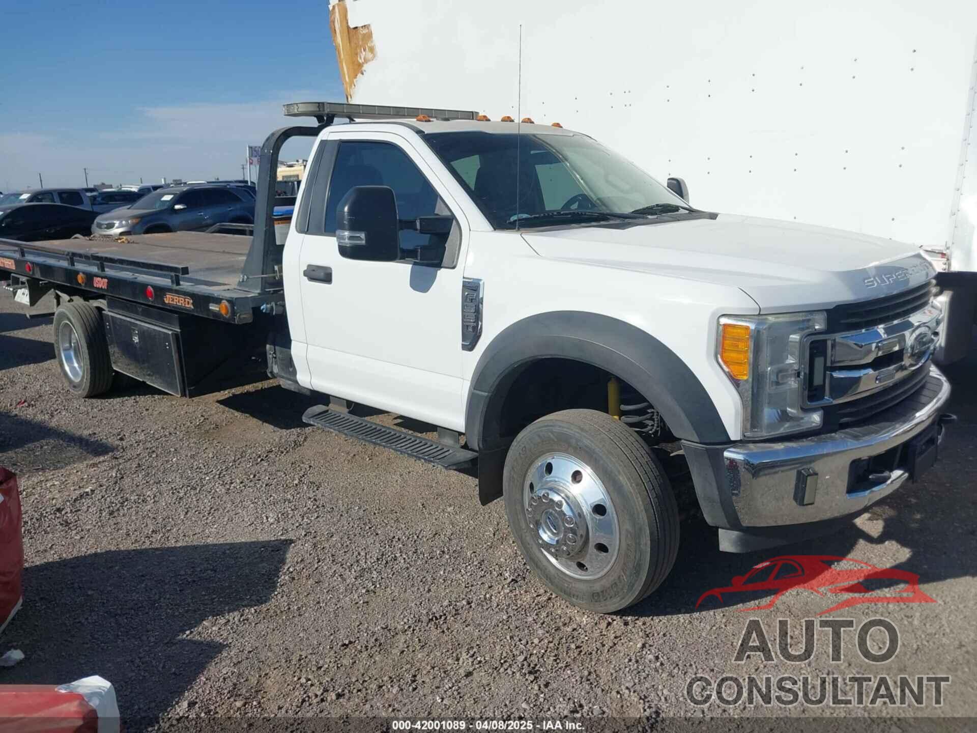 FORD F-550 CHASSIS 2017 - 1FDUF5GT3HEE20844