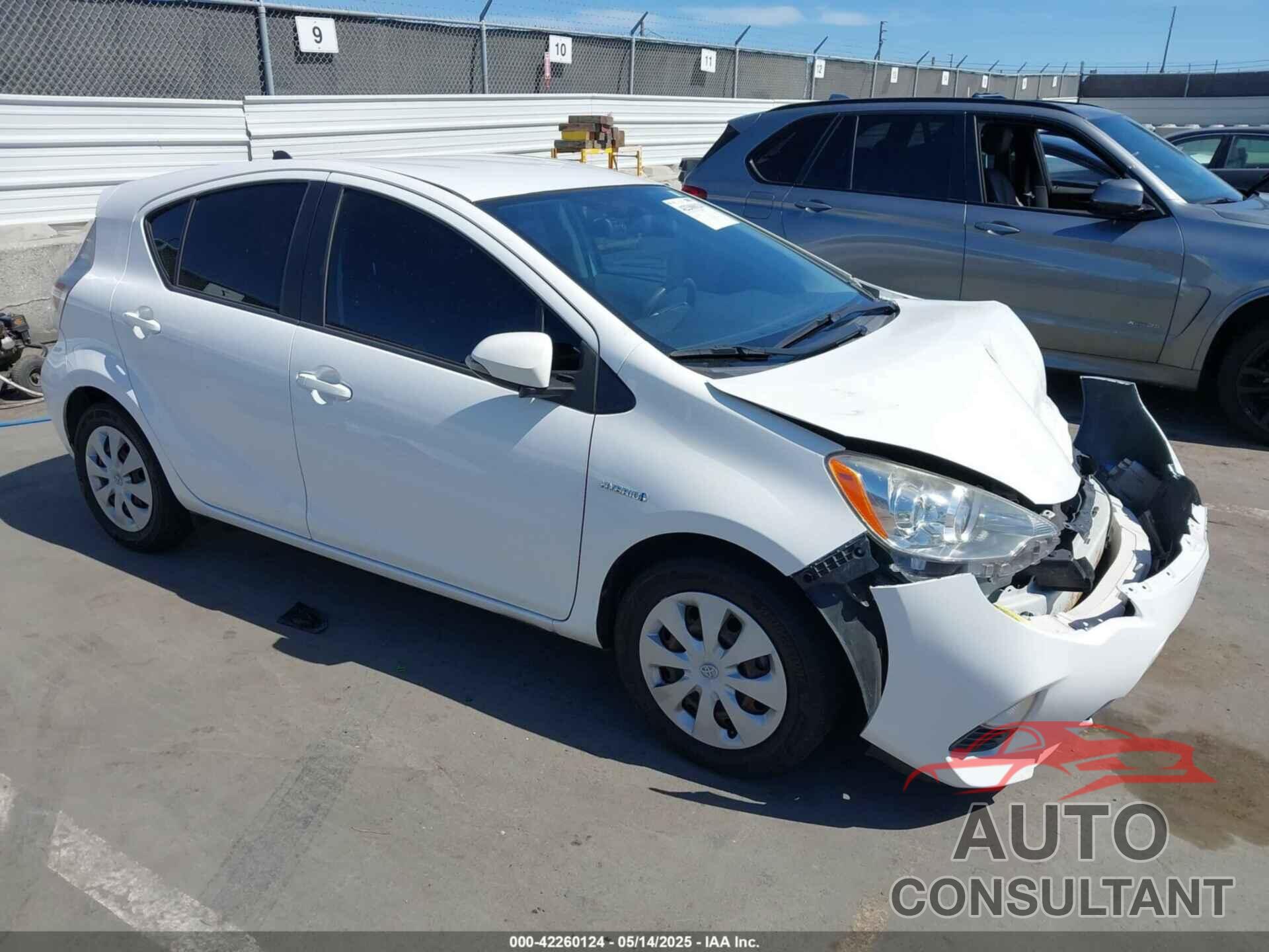 TOYOTA PRIUS C 2013 - JTDKDTB32D1540844