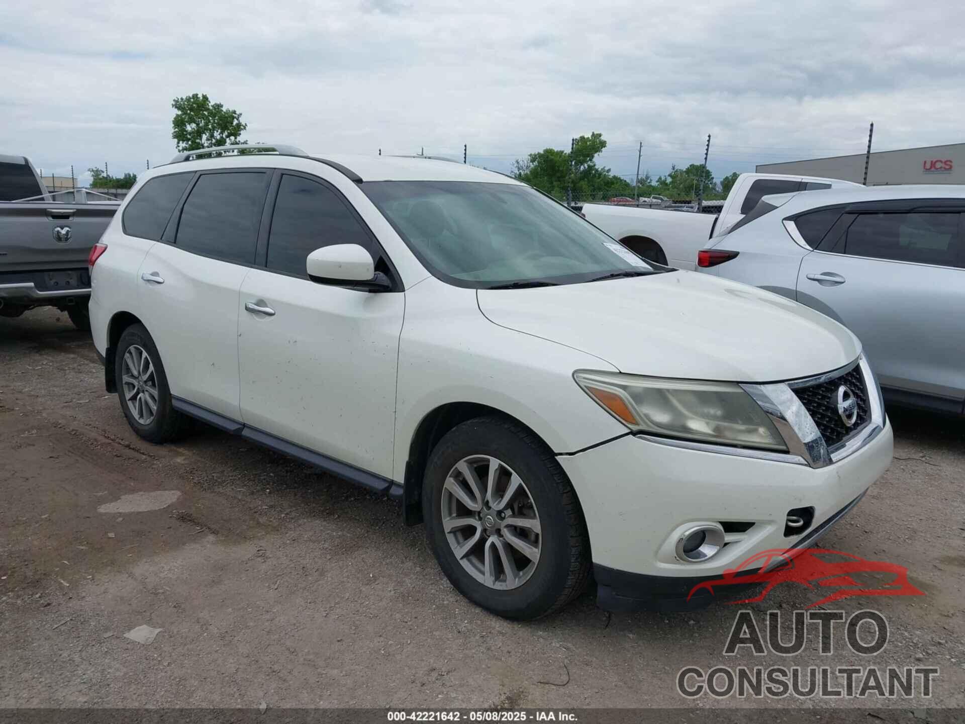 NISSAN PATHFINDER 2015 - 5N1AR2MN1FC619382