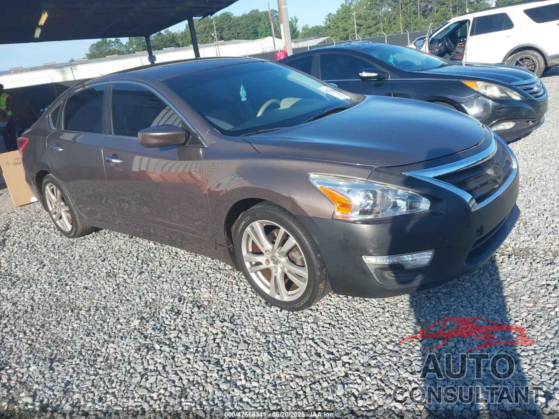 NISSAN ALTIMA 2013 - 1N4BL3AP2DC155852