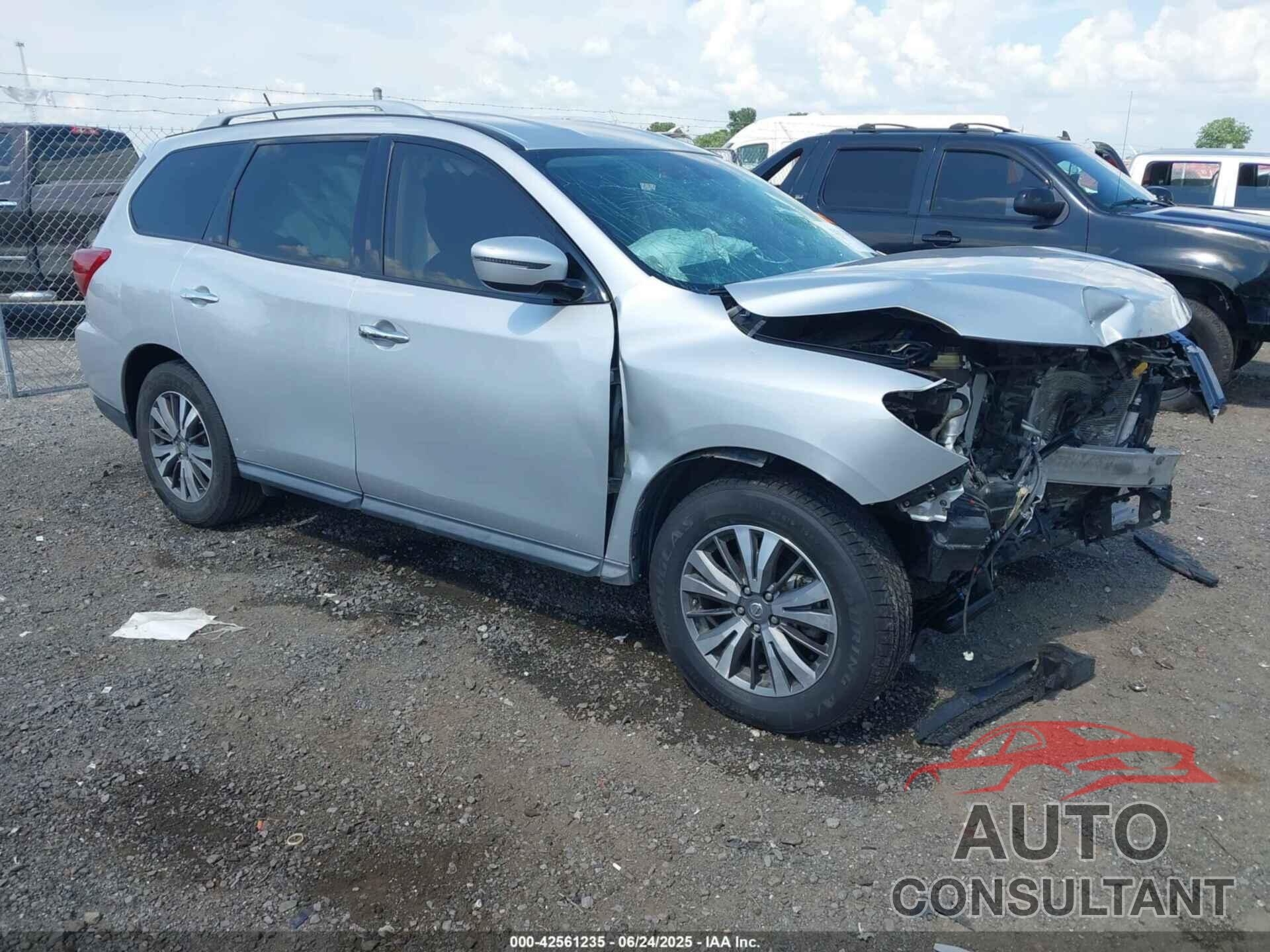 NISSAN PATHFINDER 2018 - 5N1DR2MN8JC606036