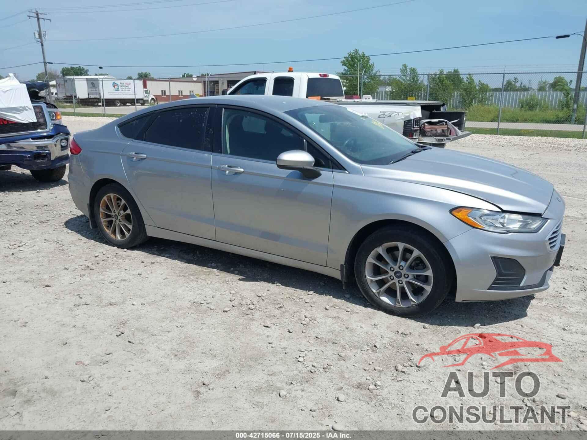 FORD FUSION 2020 - 3FA6P0HD6LR144501