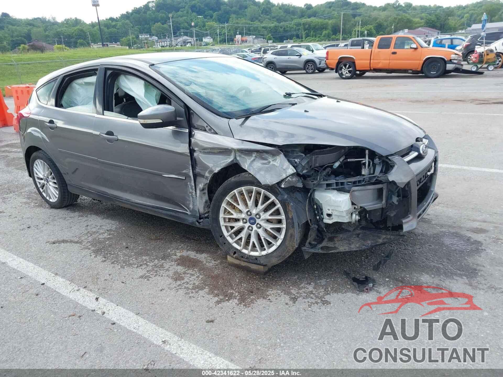 FORD FOCUS 2012 - 1FAHP3M21CL414196
