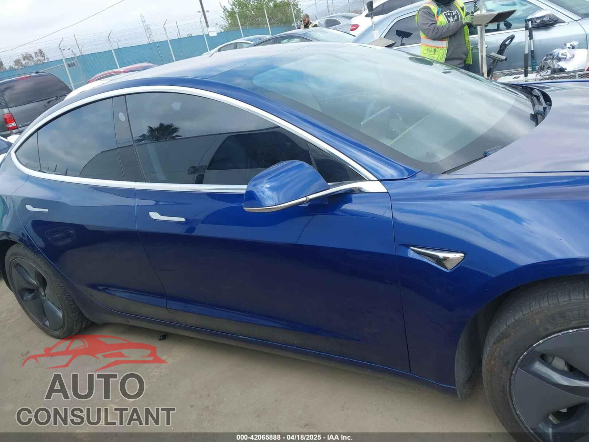 TESLA MODEL 3 2019 - 5YJ3E1EA2KF326103