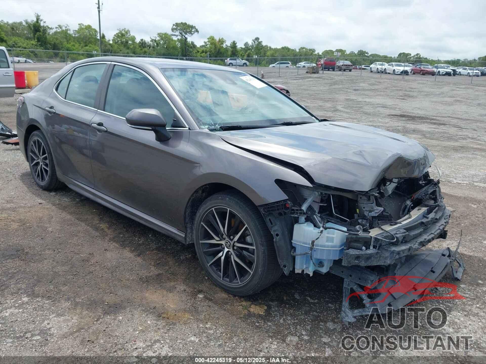 TOYOTA CAMRY 2022 - 4T1G11AK3NU622539