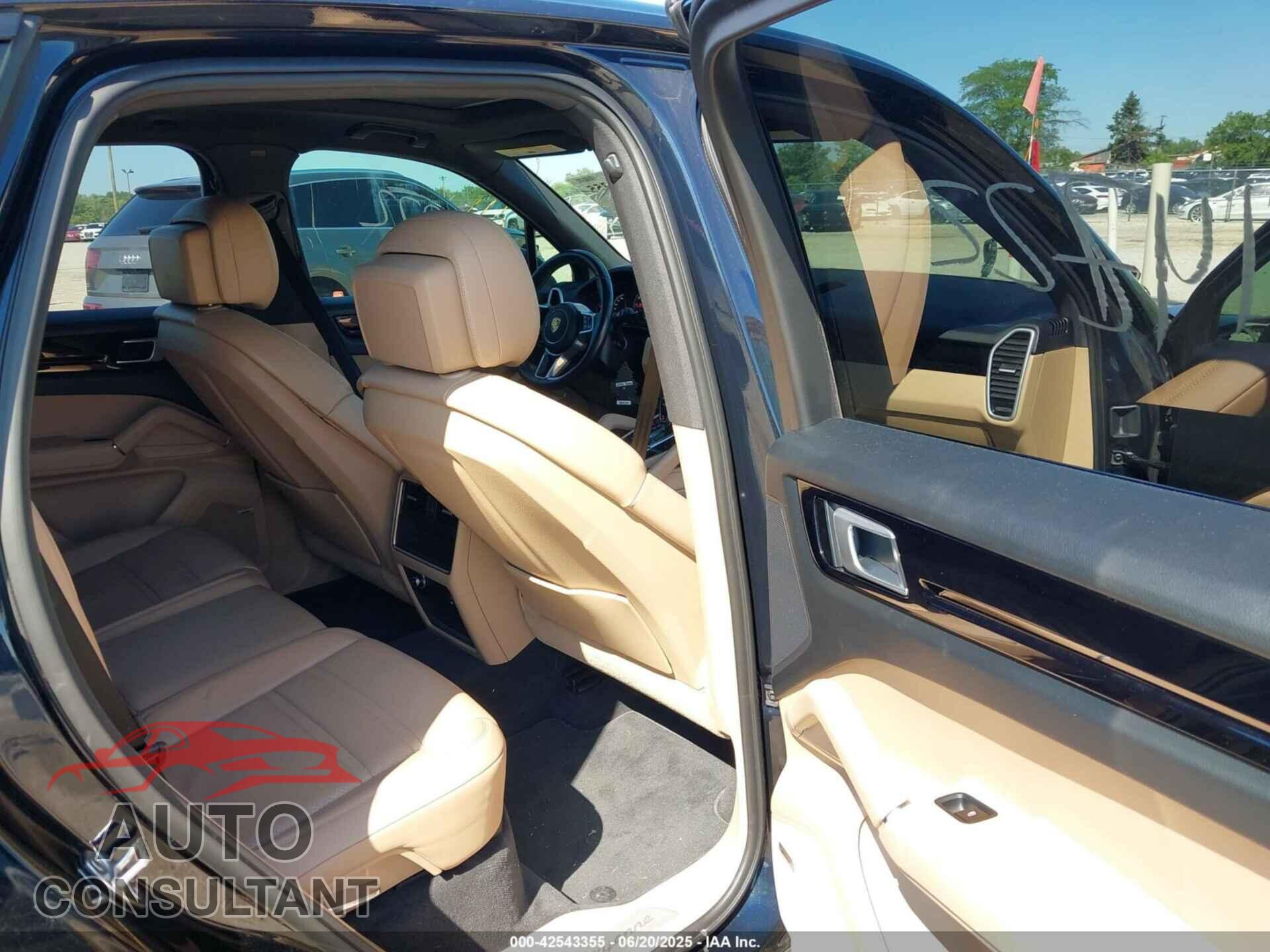 PORSCHE CAYENNE 2019 - WP1AA2AYXKDA06237