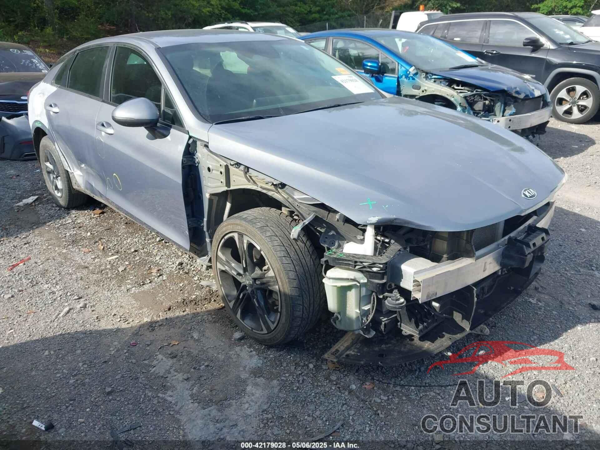 KIA K5 2021 - 5XXG24J27MG017012