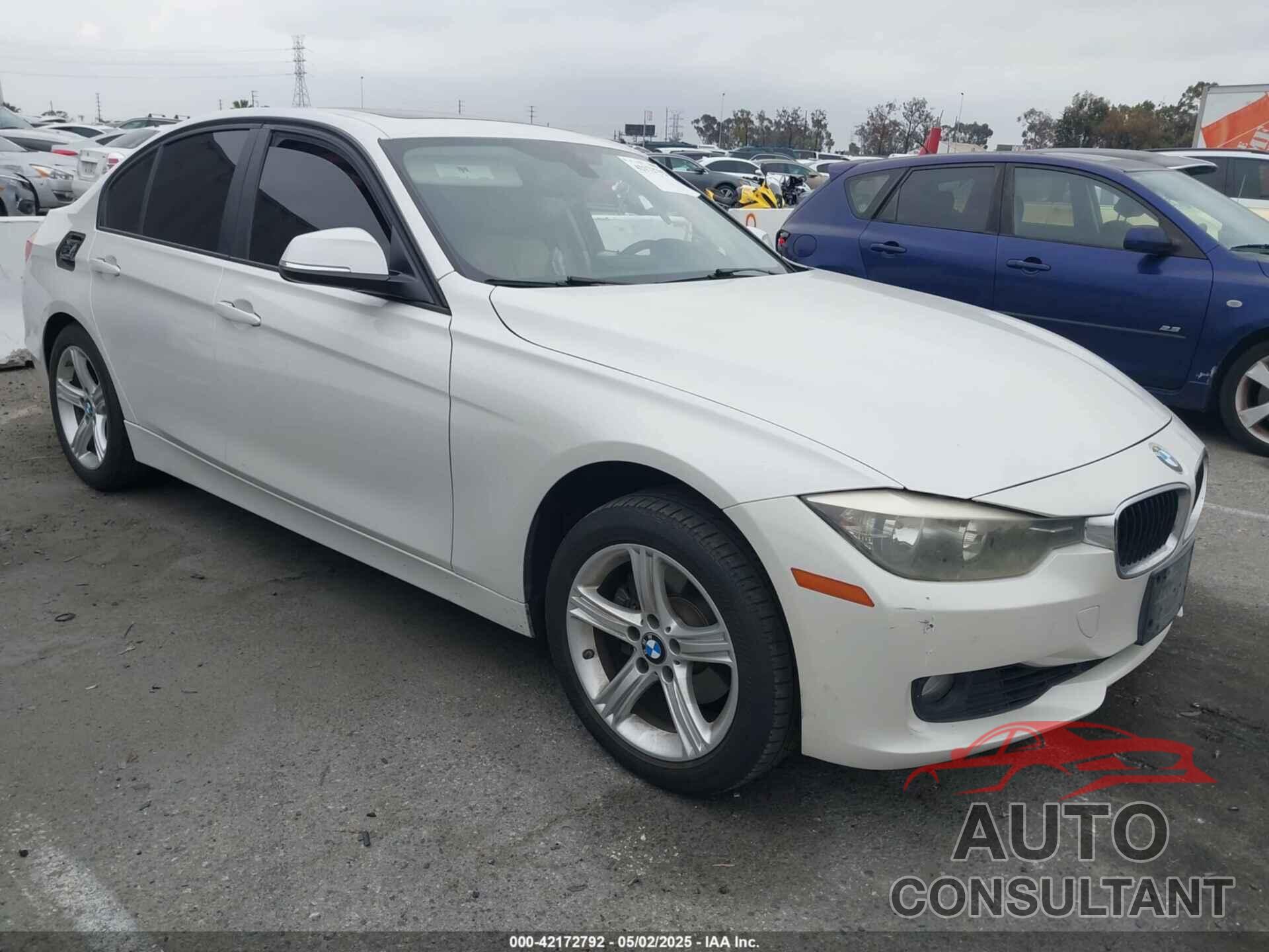 BMW 328I 2013 - WBA3A5C59DF353979