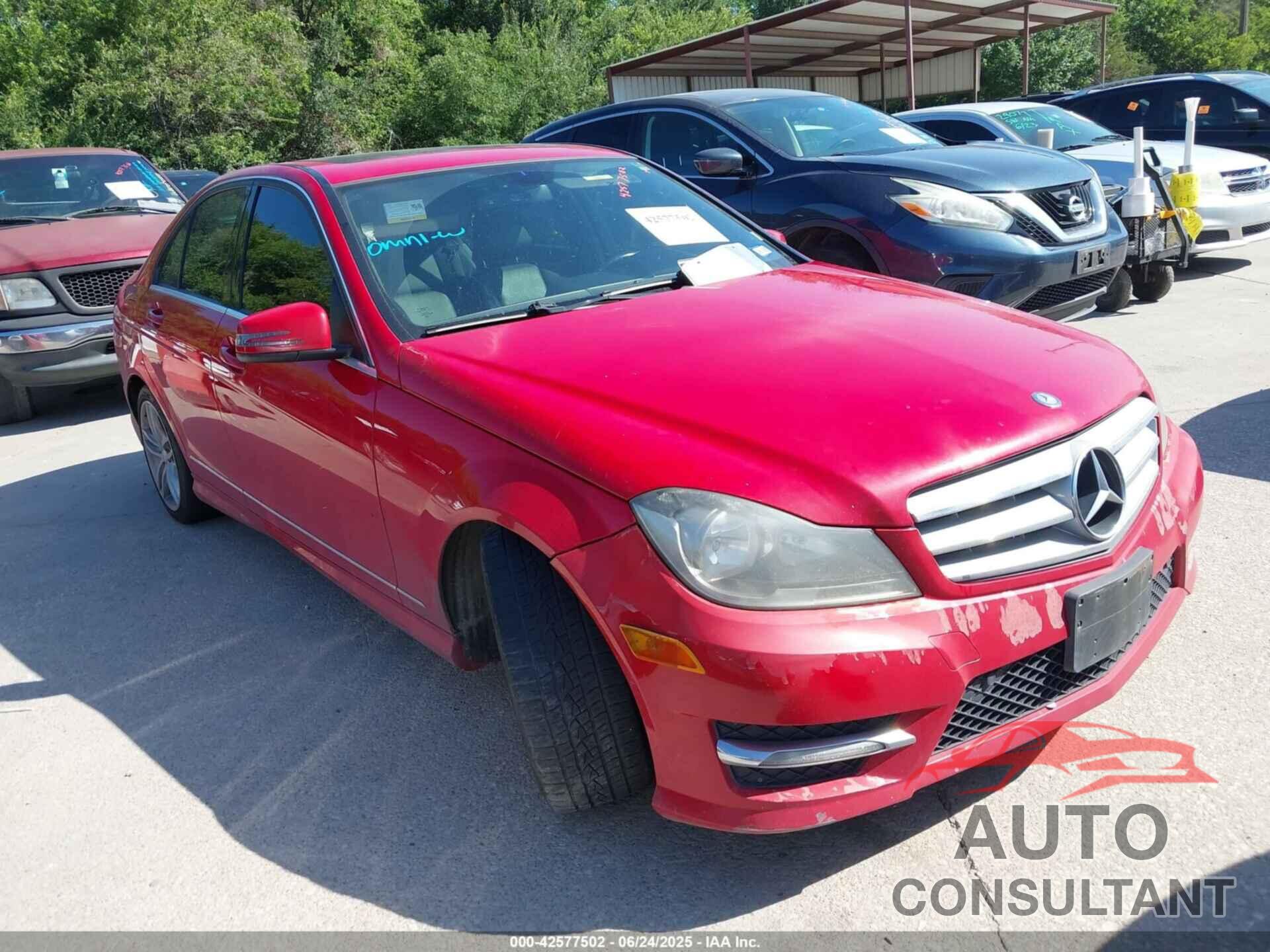 MERCEDES-BENZ C 250 2013 - WDDGF4HB9DR256994