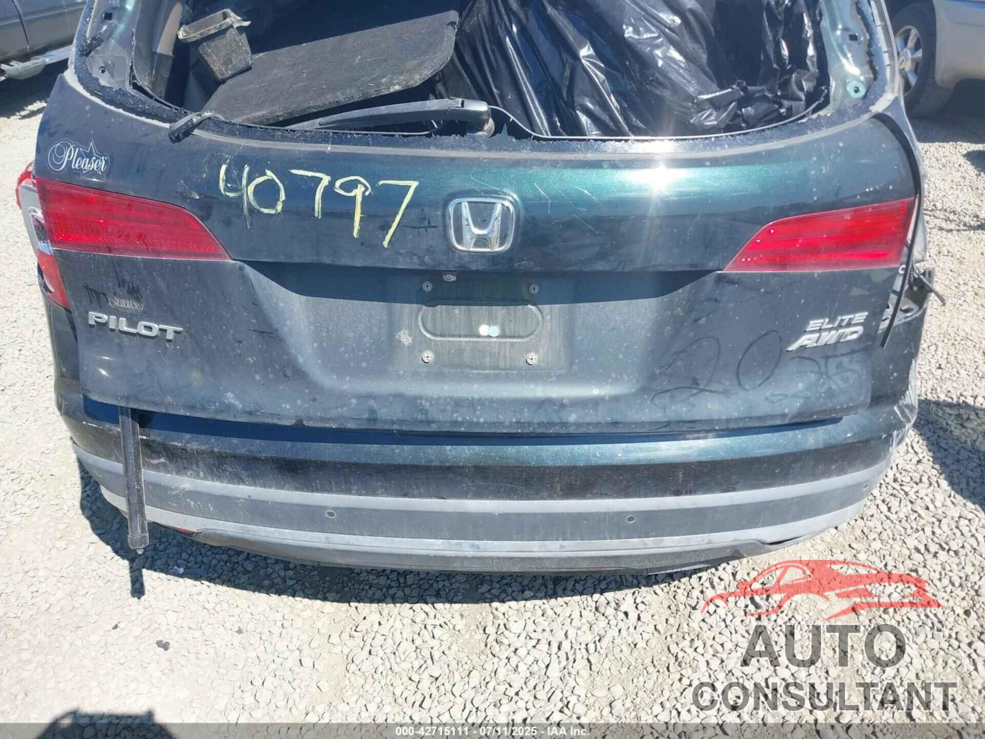 HONDA PILOT 2017 - 5FNYF6H06HB015950