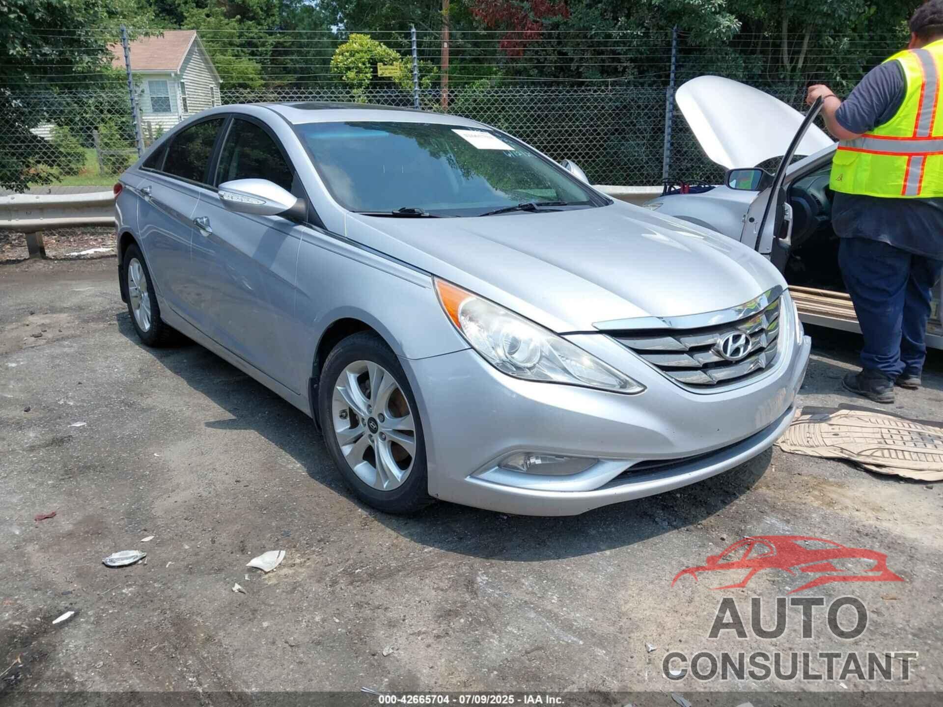 HYUNDAI SONATA 2011 - 5NPEC4AC1BH223697