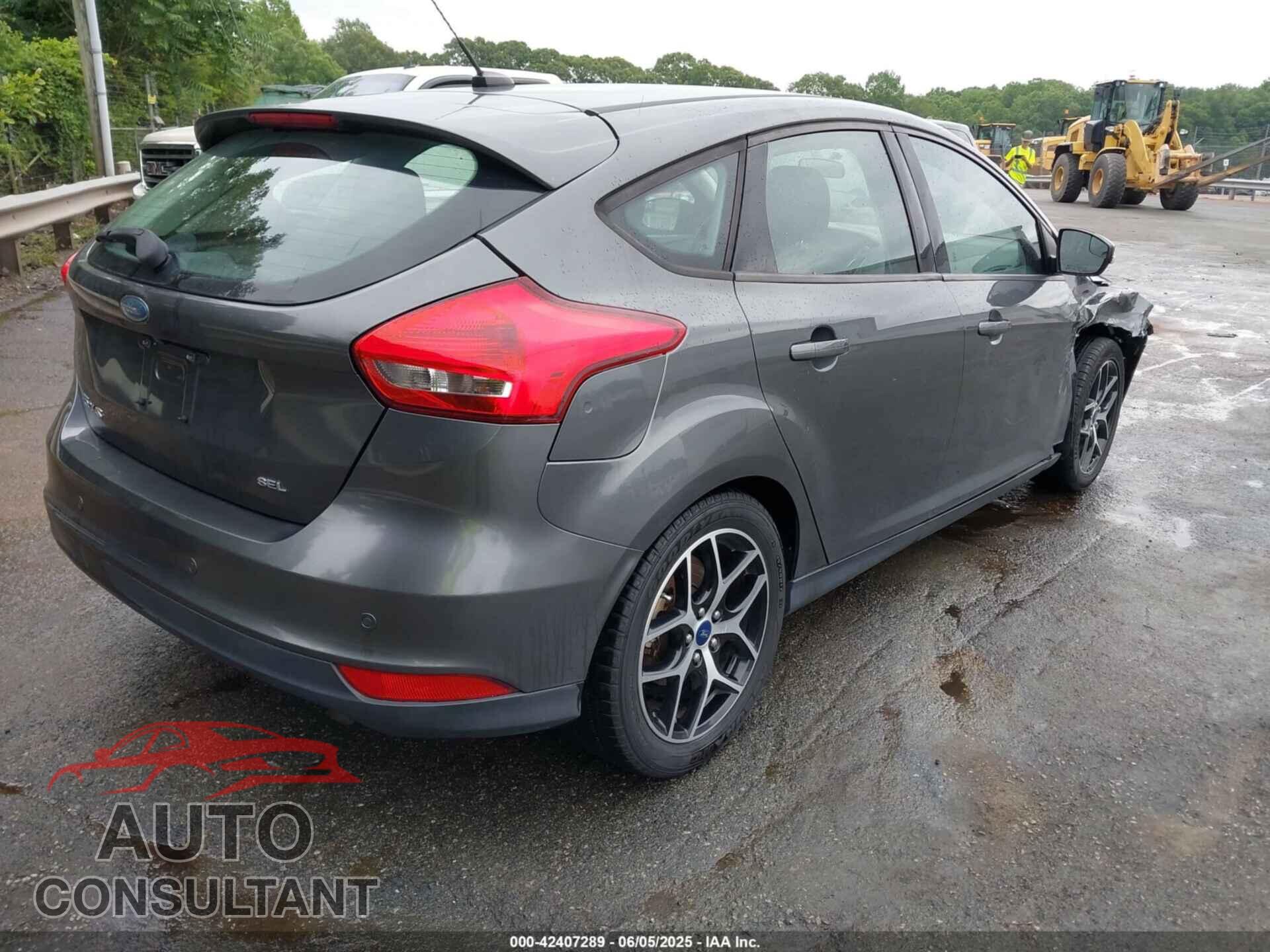 FORD FOCUS 2017 - 1FADP3M28HL252041