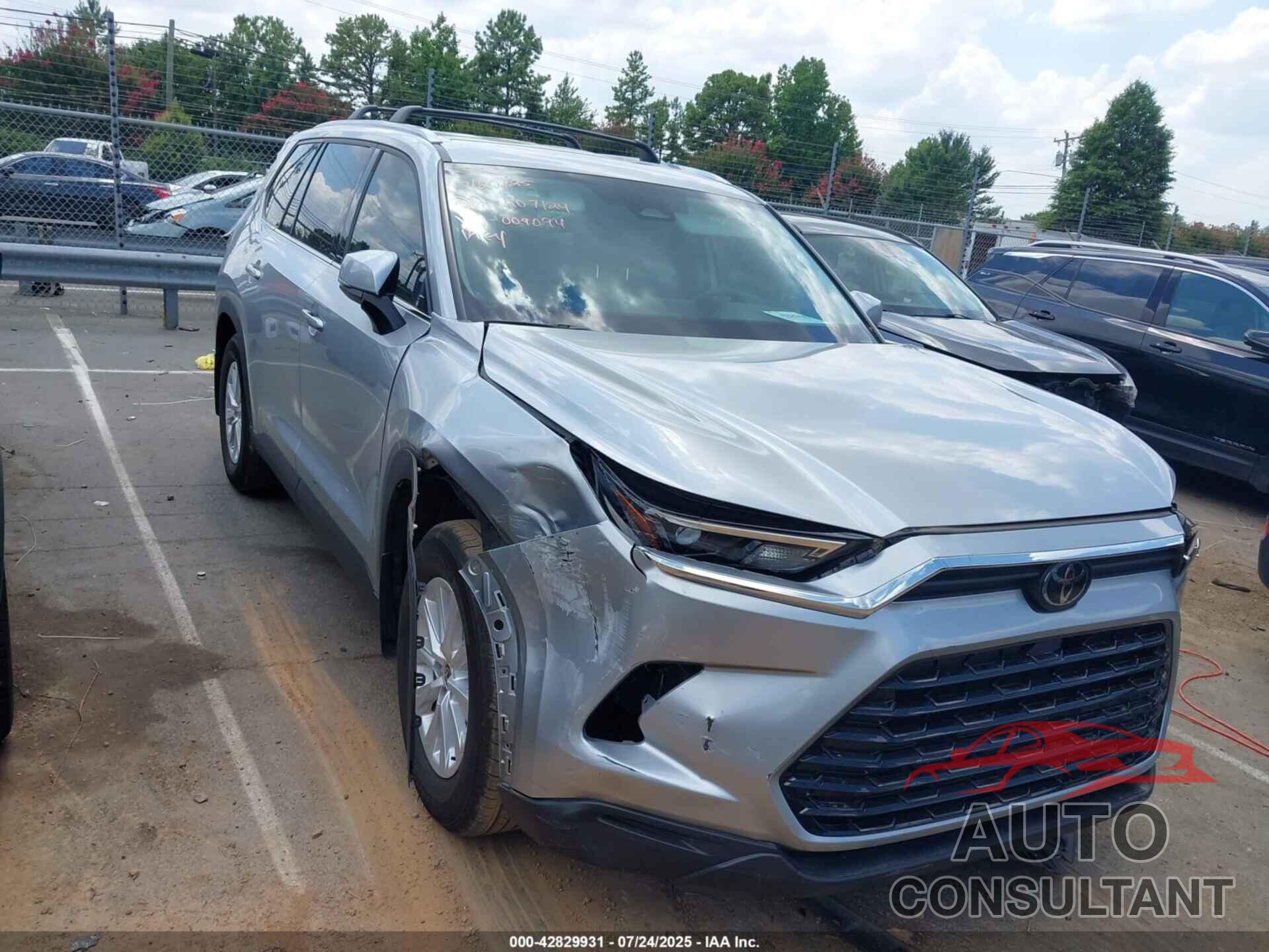 TOYOTA GRAND HIGHLANDER 2024 - 5TDAAAA57RS009094
