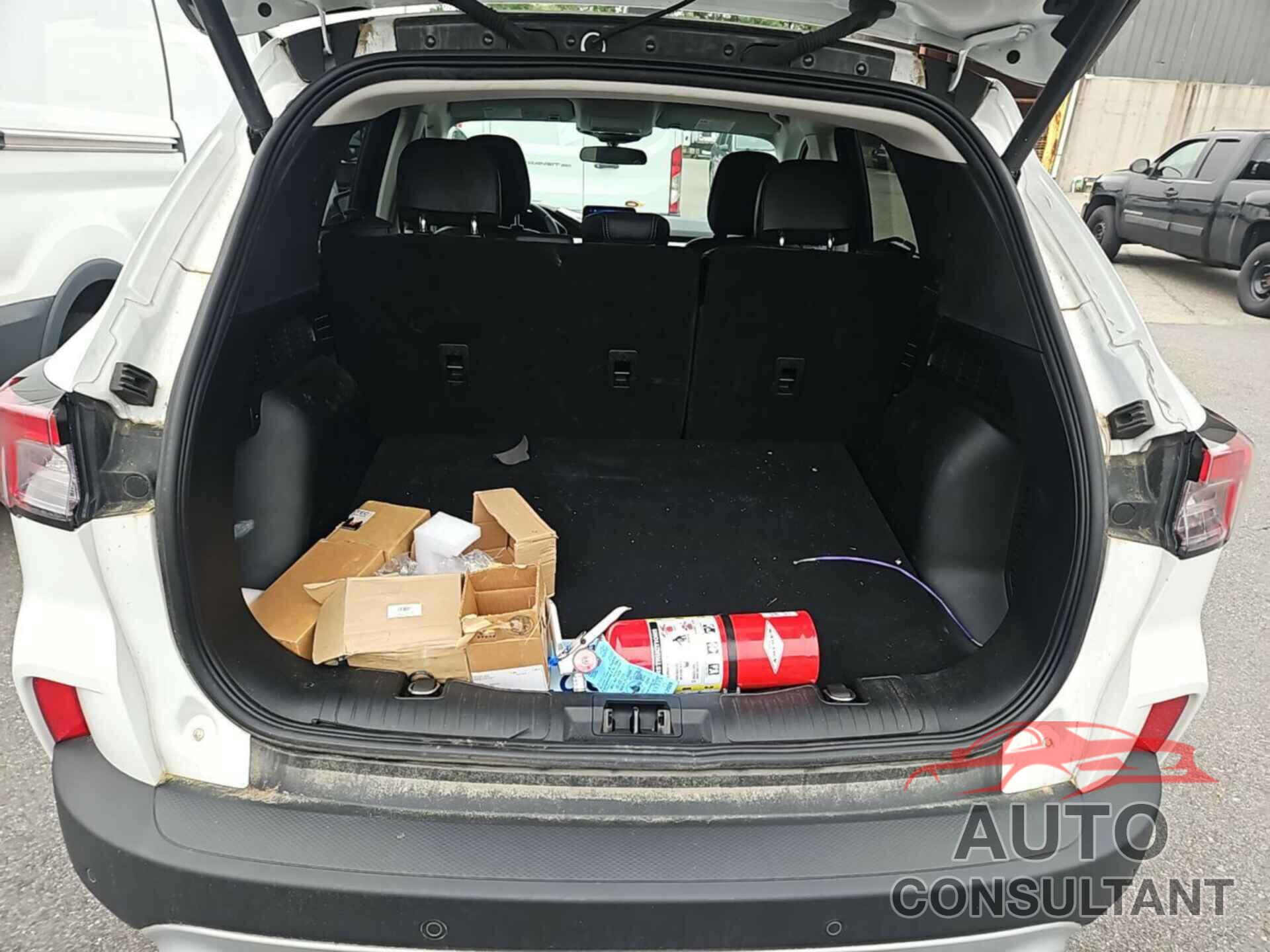 FORD ESCAPE 2022 - 1FMCU9CZ3NUA96721