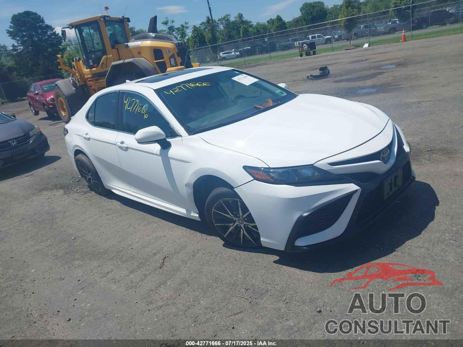TOYOTA CAMRY 2024 - 4T1T11AK2RU883715