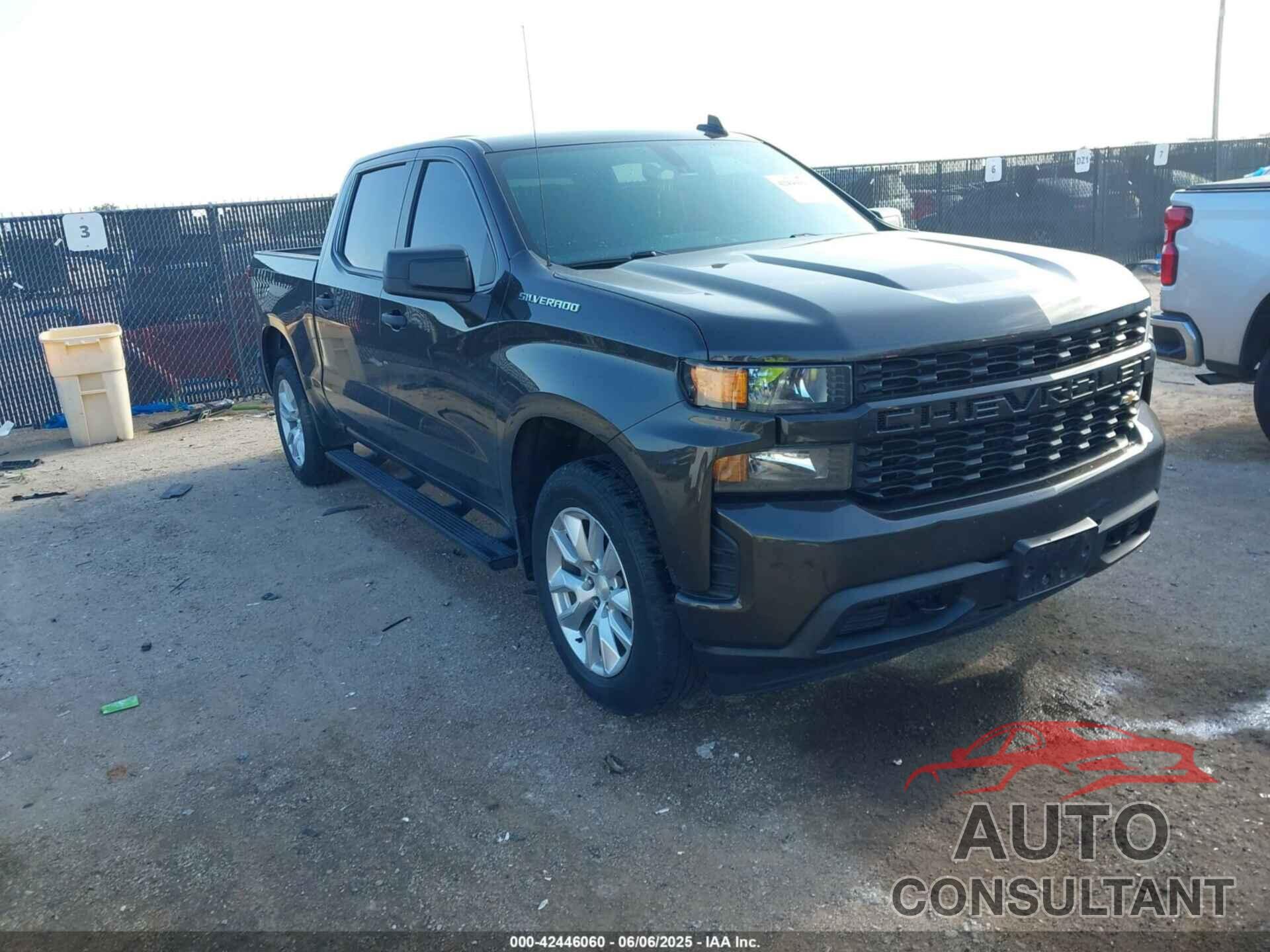 CHEVROLET SILVERADO 1500 LTD 2022 - 1GCPWBEK6NZ121895