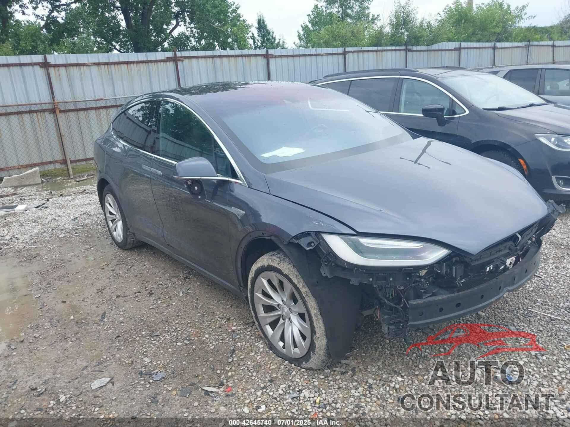 TESLA MODEL X 2016 - 5YJXCBE26GF008806