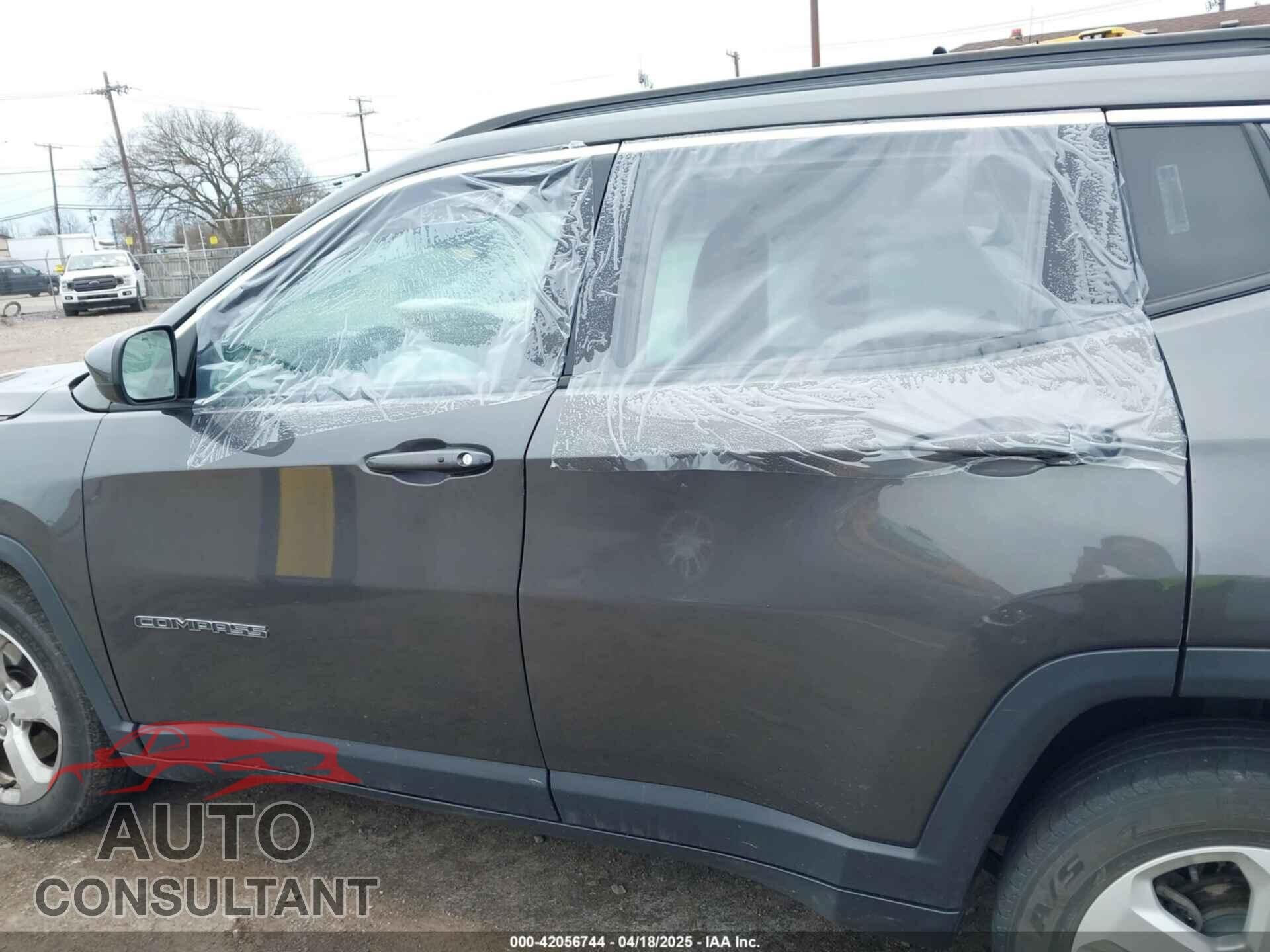 JEEP COMPASS 2018 - 3C4NJDBB8JT307154