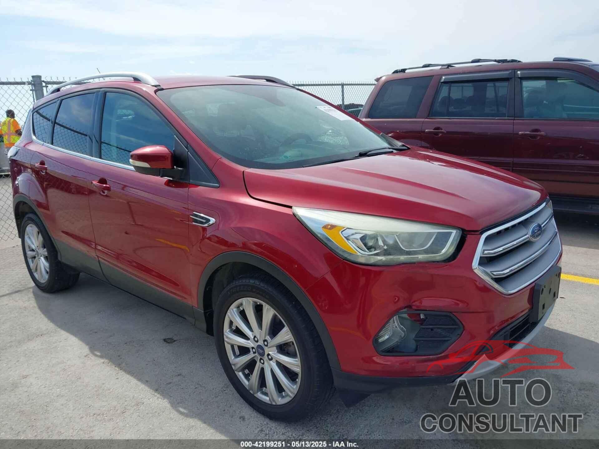 FORD ESCAPE 2017 - 1FMCU9JD1HUA45102