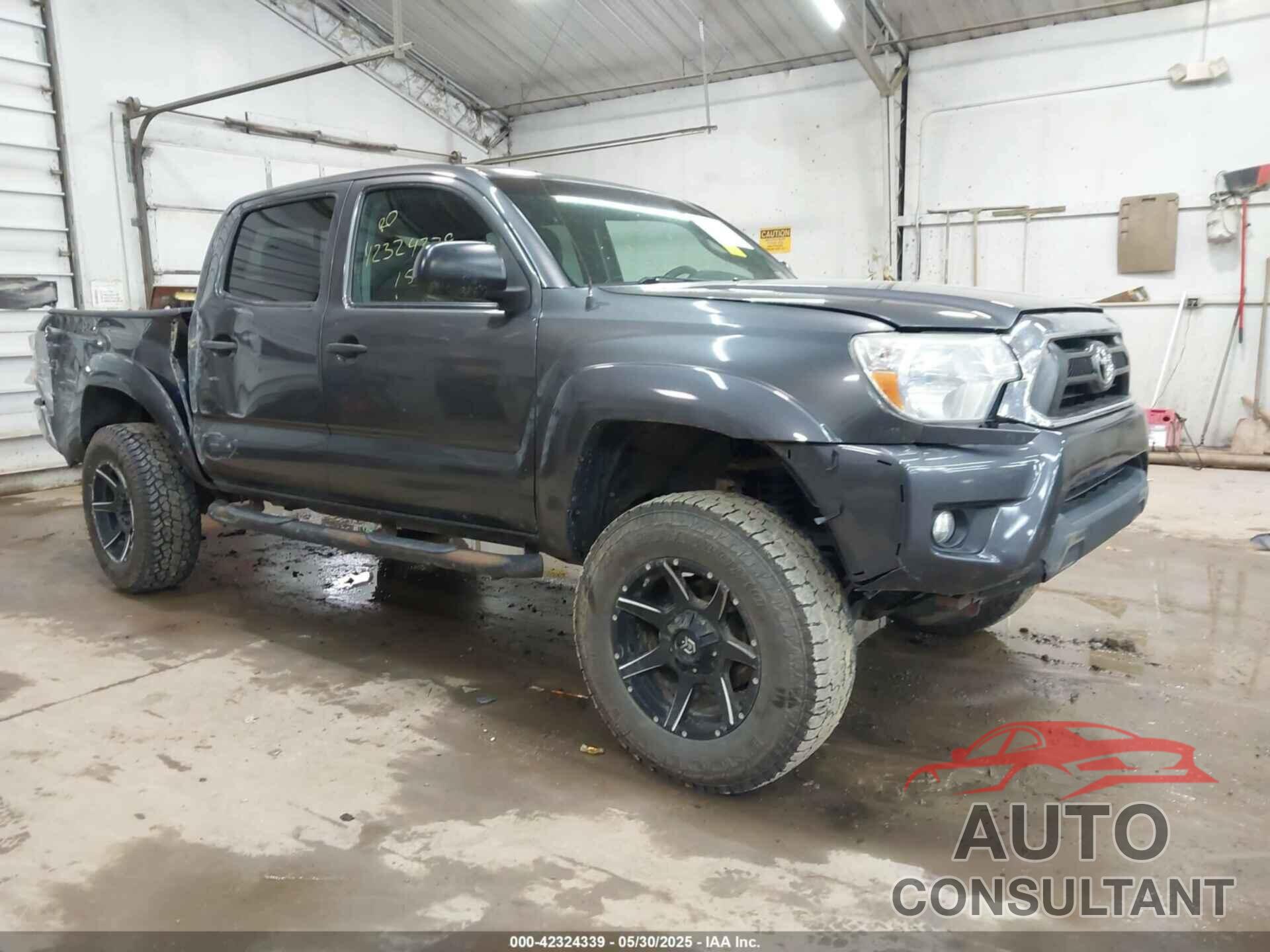 TOYOTA TACOMA 2015 - 3TMLU4EN9FM206890