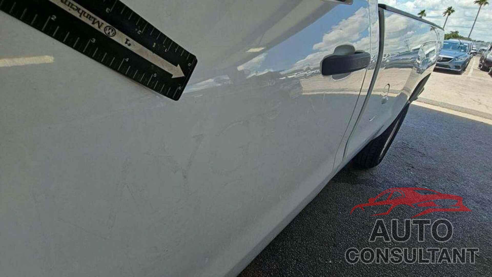 CHEVROLET SILVERADO 2015 - 1GCNCPEHXFZ339115