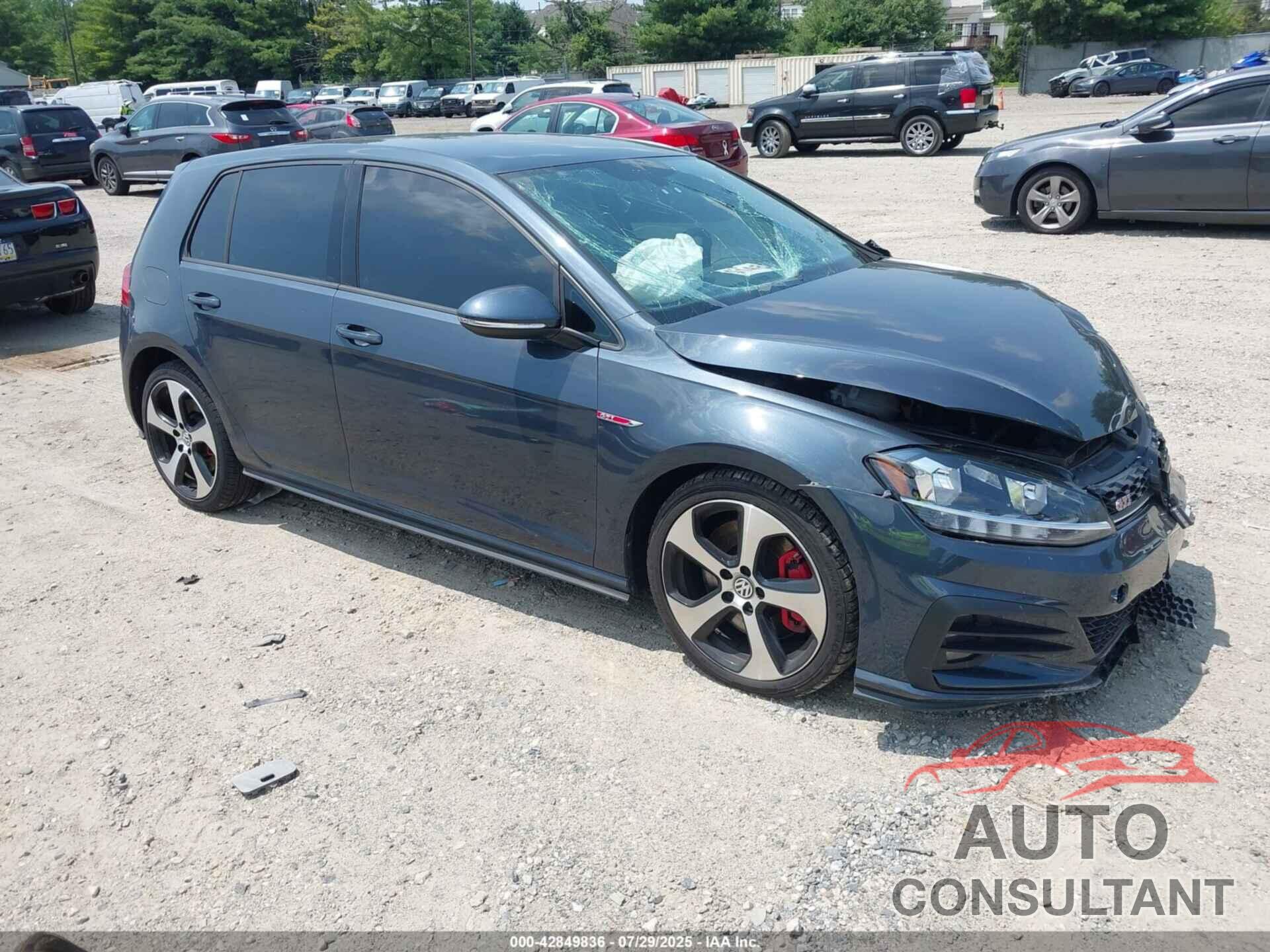 VOLKSWAGEN GOLF GTI 2019 - 3VW5T7AU5KM009992